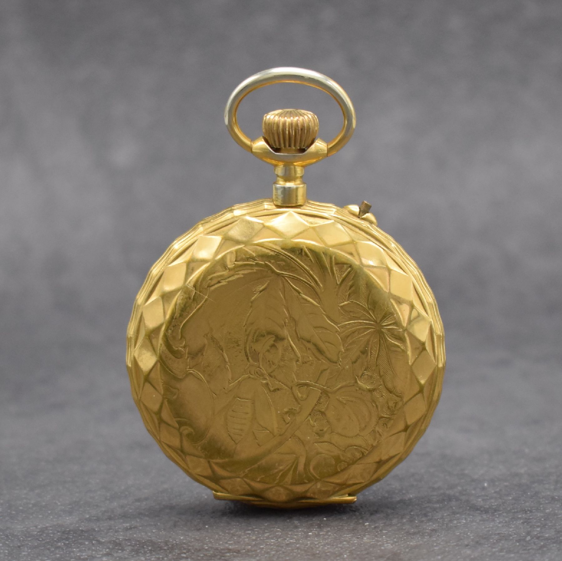 Detail d: 2 interessante Taschenuhren, beide Schweiz um 1900, 1) mit 6 Zeitzonen, Emailzifferbl. riss., brüniertes Geh., verg. Werk m. Schr.- Unr., D. ca. 52 ...