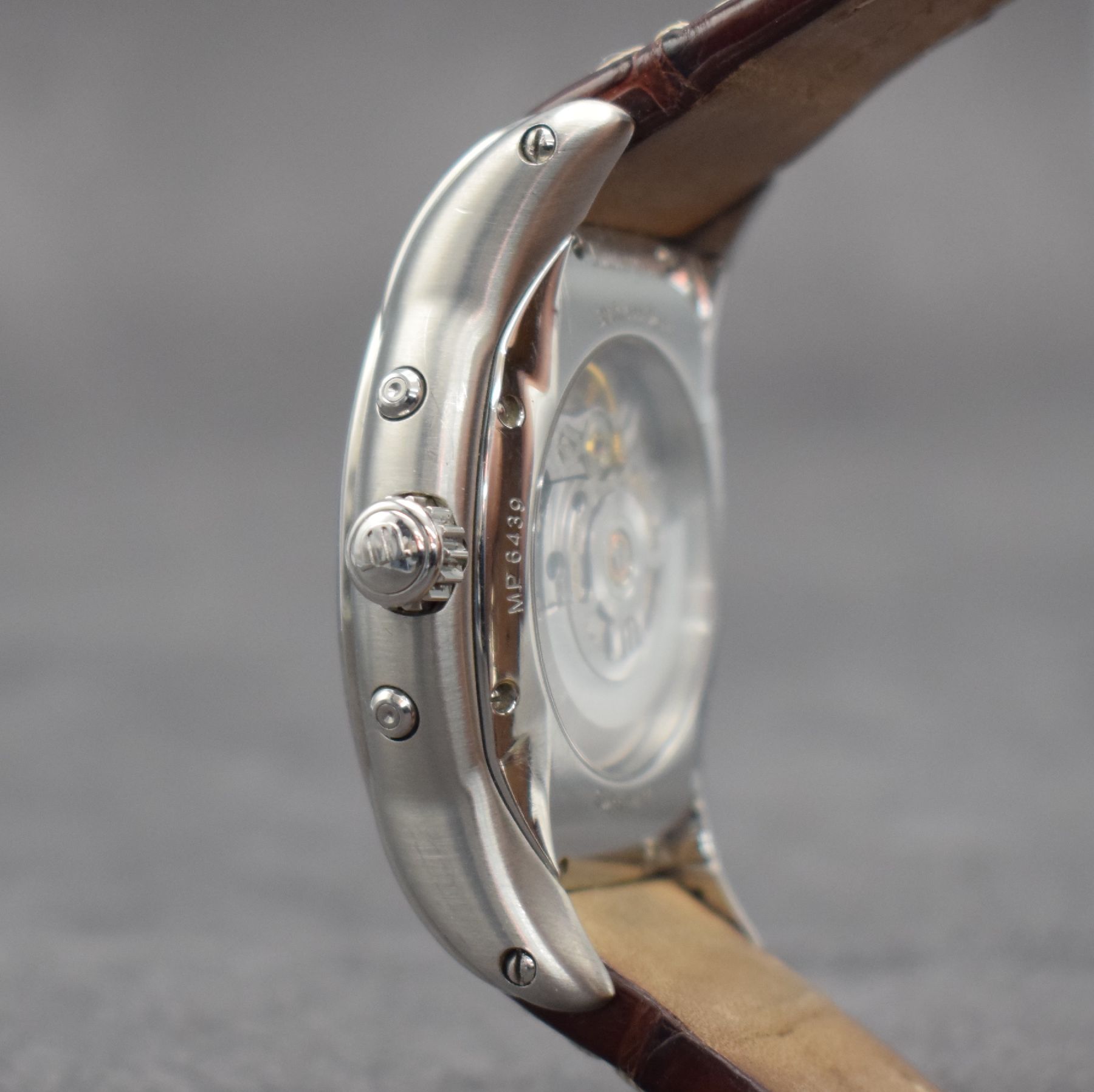 Detail e: MAURICE LACROIX Herrenarmbanduhr Modell Phase de Lune aus der Masterpiece Serie, Schweiz verk. lt. Pap. 10/2007, Automatik, Ref. MP 6439, beids. ...