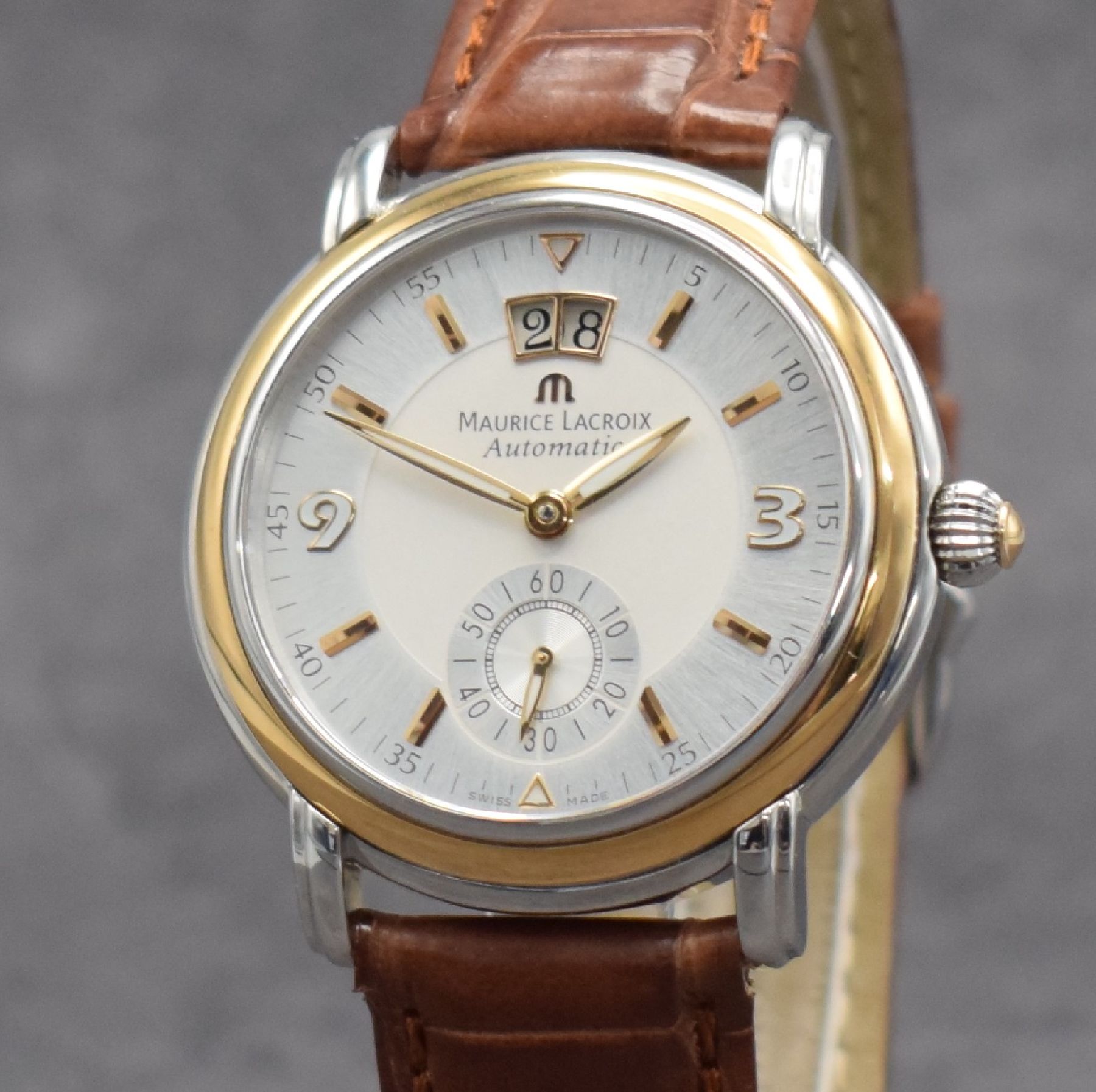 Detail c: MAURICE LACROIX Herrenarmbanduhr Masterpiece Grand Guichet, Schweiz um 2010, Automatik, Ref. MP 6378, beids. vergl. Edelstahlgeh., Boden 6-fach ...