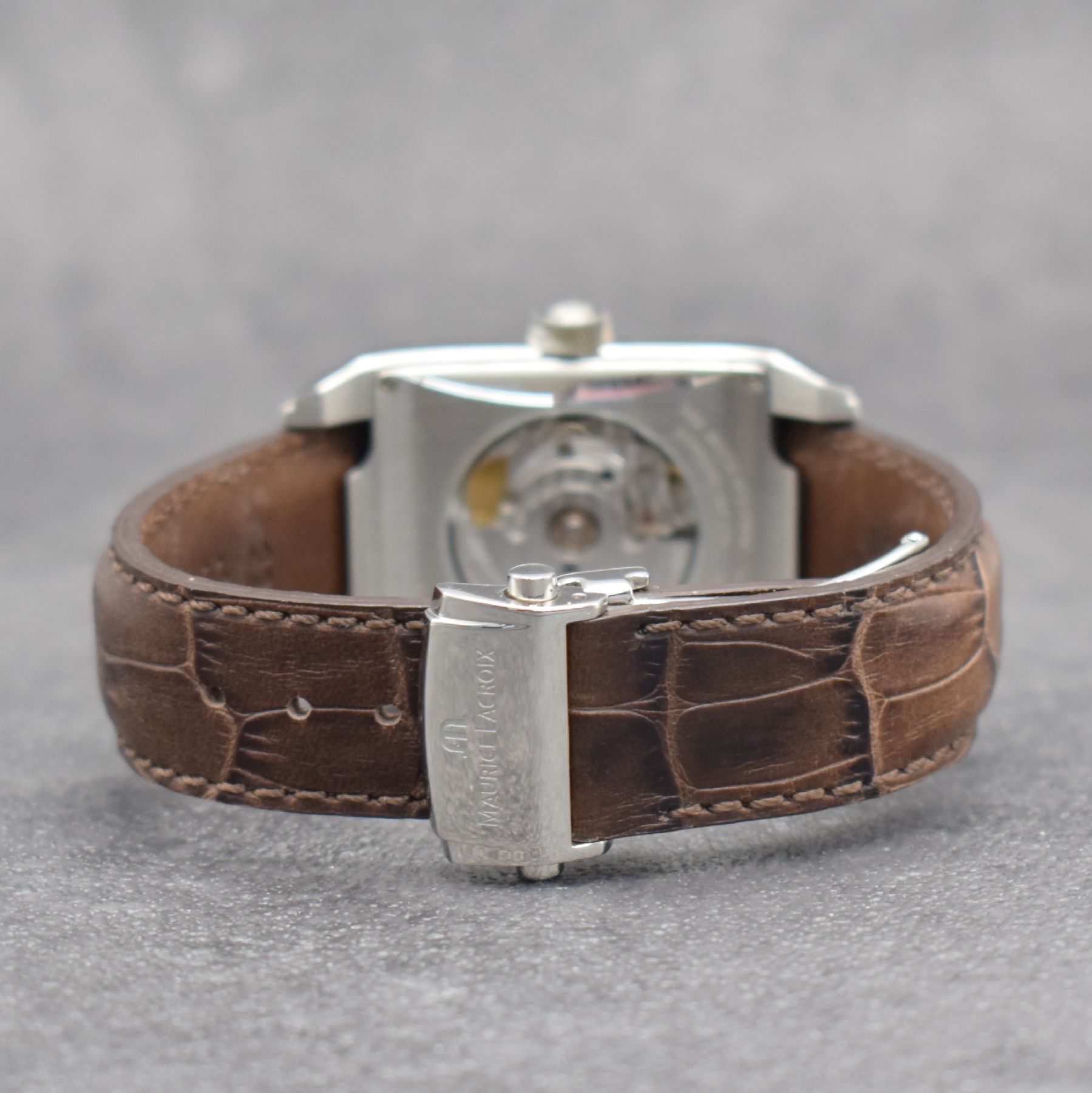 Detail d: MAURICE LACROIX Pontos Herrenarmbanduhr mit Tag & Datum, Schweiz um 2010, Automatik, Ref. PT6137, beids. vergl. Edelstahlgeh., Boden 4-fach verschr., ...