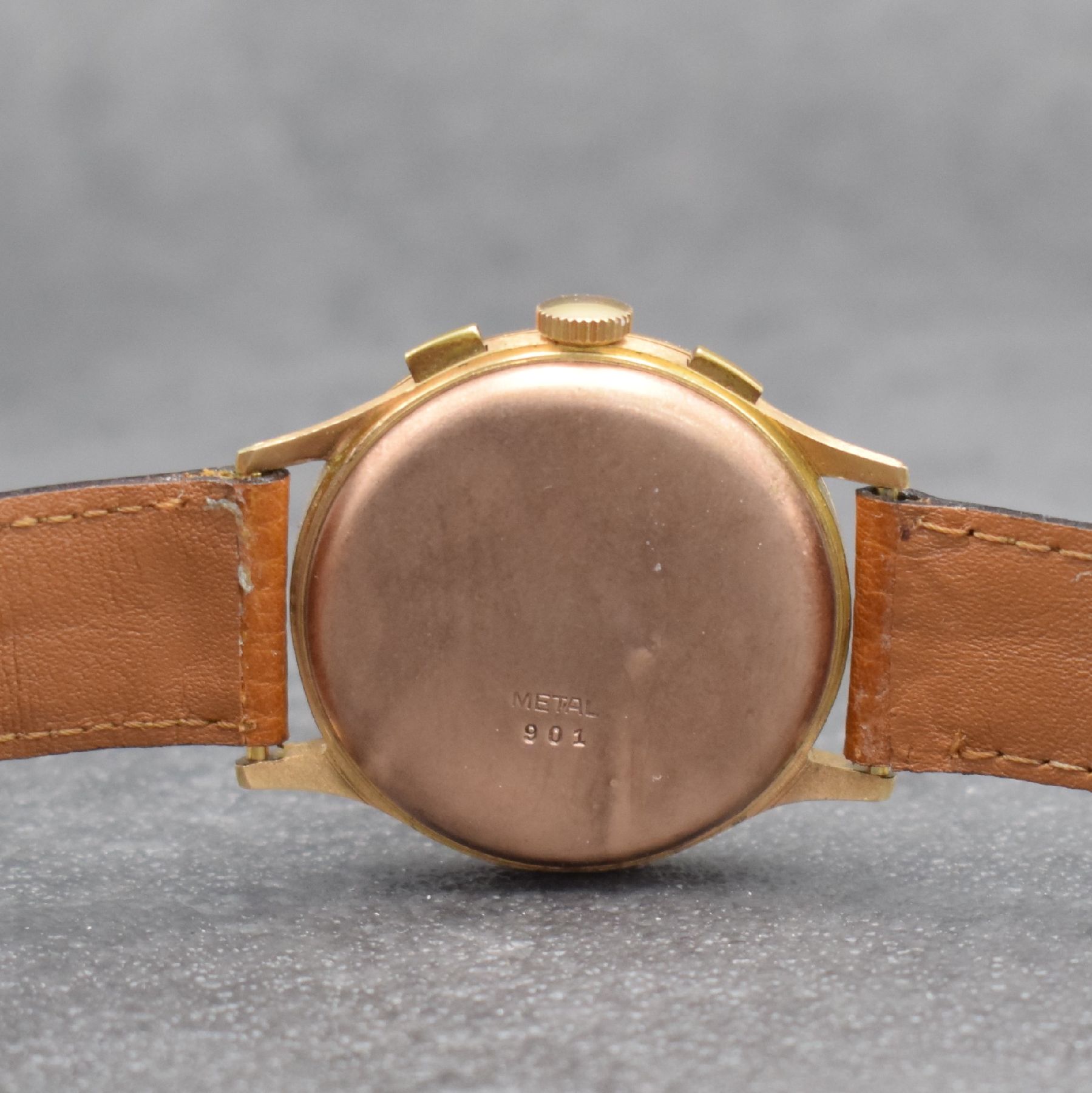 Detail f: CHRONOGRAPHE SUISSE Herrenarmbanduhr mit Chronograph in RG 750/000, Schweiz um 1950, Handaufzug, 3-teil. Geh. dell., Boden & Glasrand aufgedr., ...