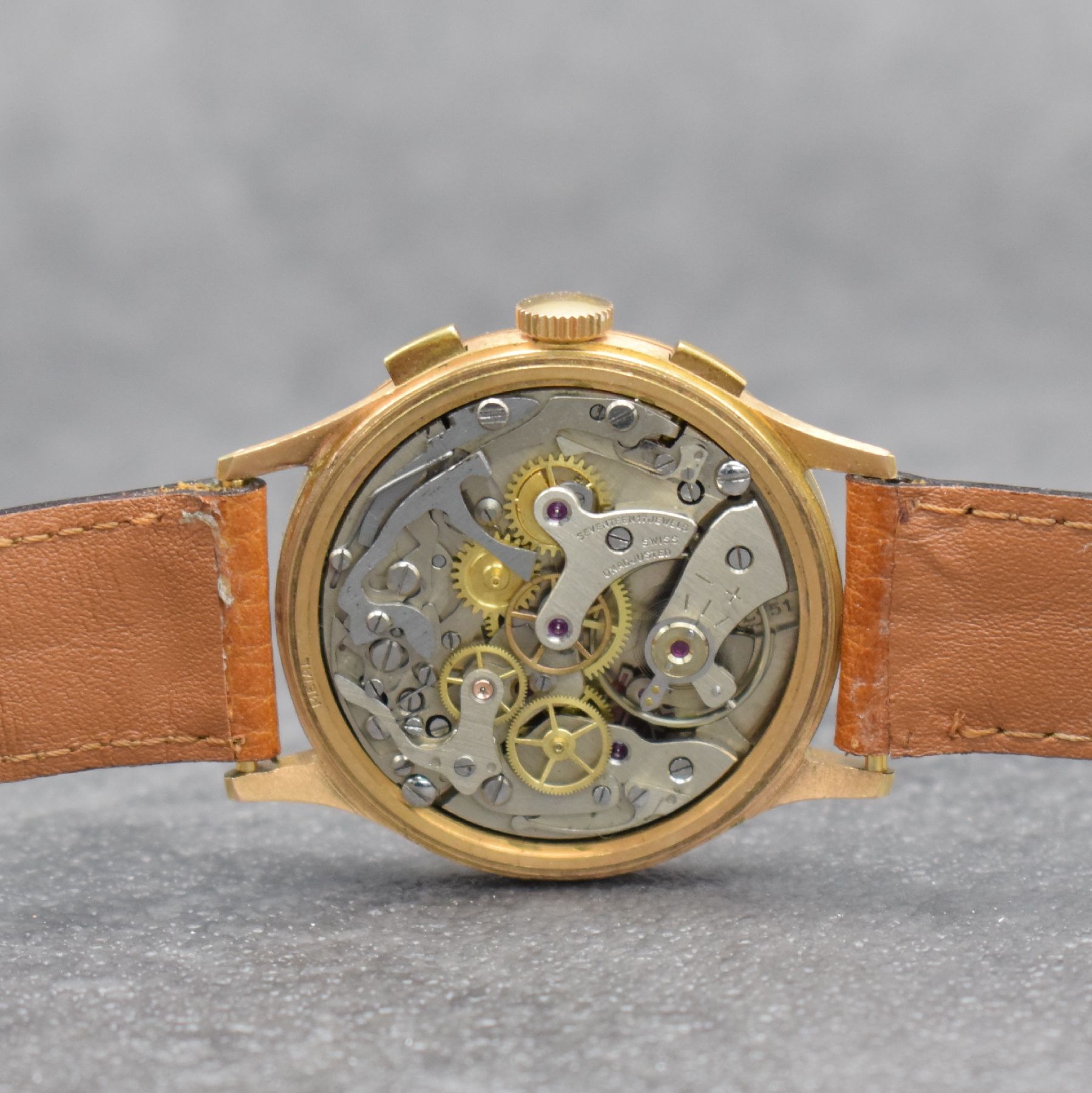 Detail g: CHRONOGRAPHE SUISSE Herrenarmbanduhr mit Chronograph in RG 750/000, Schweiz um 1950, Handaufzug, 3-teil. Geh. dell., Boden & Glasrand aufgedr., ...