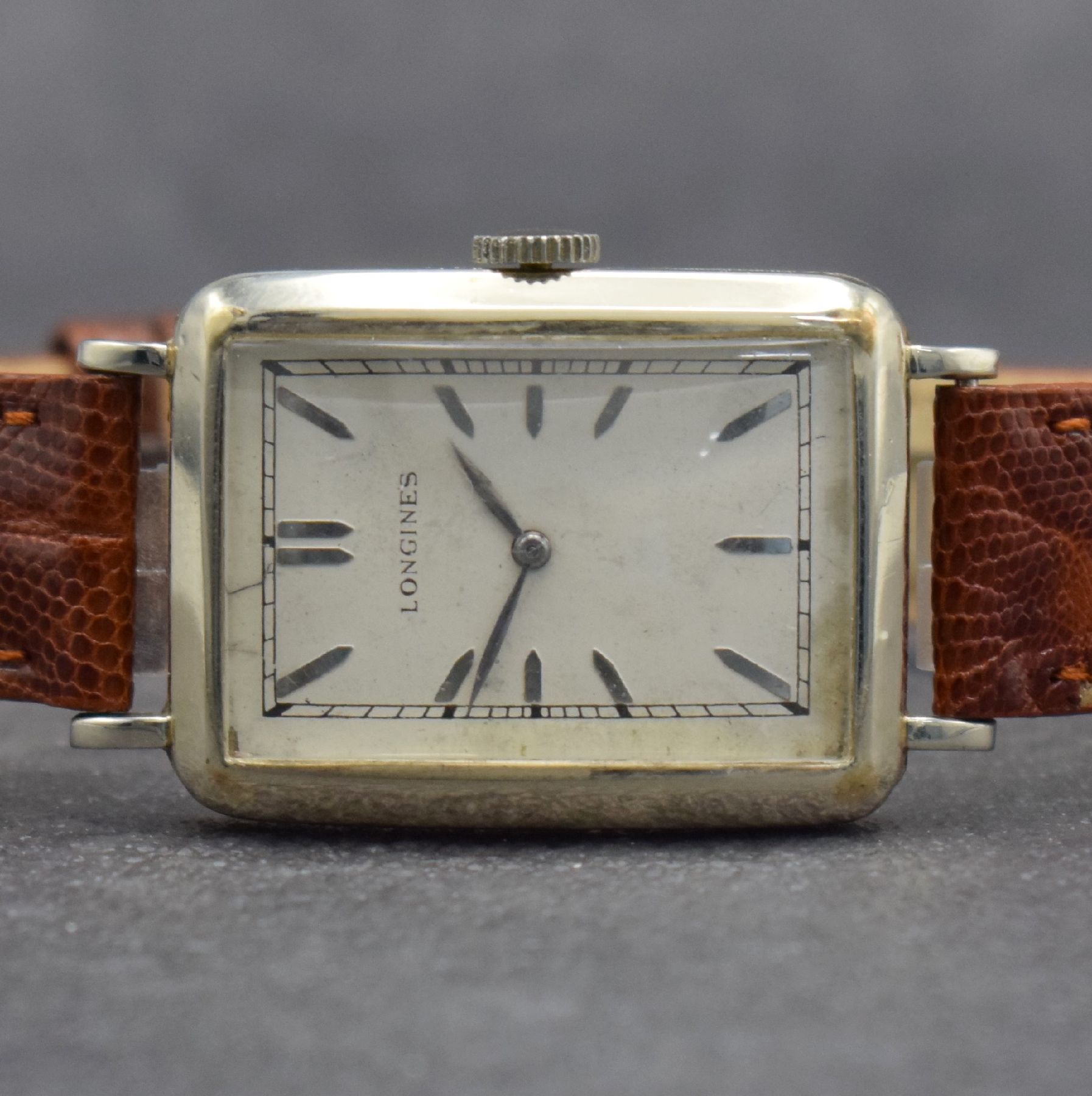 Detail a: LONGINES Herrenarmbanduhr in 14k gold filled, Schweiz für US-Markt um 1925, 2-teil. gedr. AW-Geh., silb. Zifferbl. m. aufges. Std.-Ind. rest., ...
