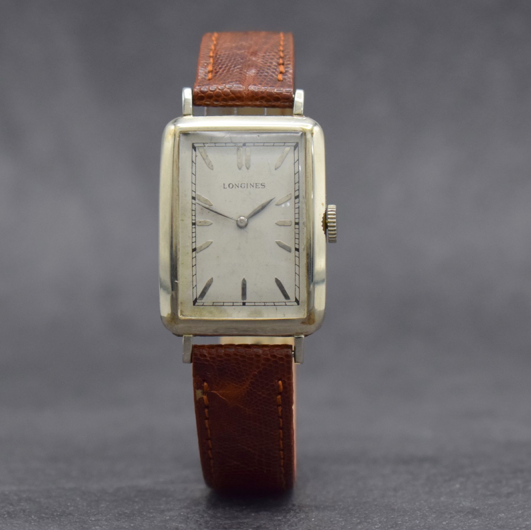 Detail b: LONGINES Herrenarmbanduhr in 14k gold filled, Schweiz für US-Markt um 1925, 2-teil. gedr. AW-Geh., silb. Zifferbl. m. aufges. Std.-Ind. rest., ...