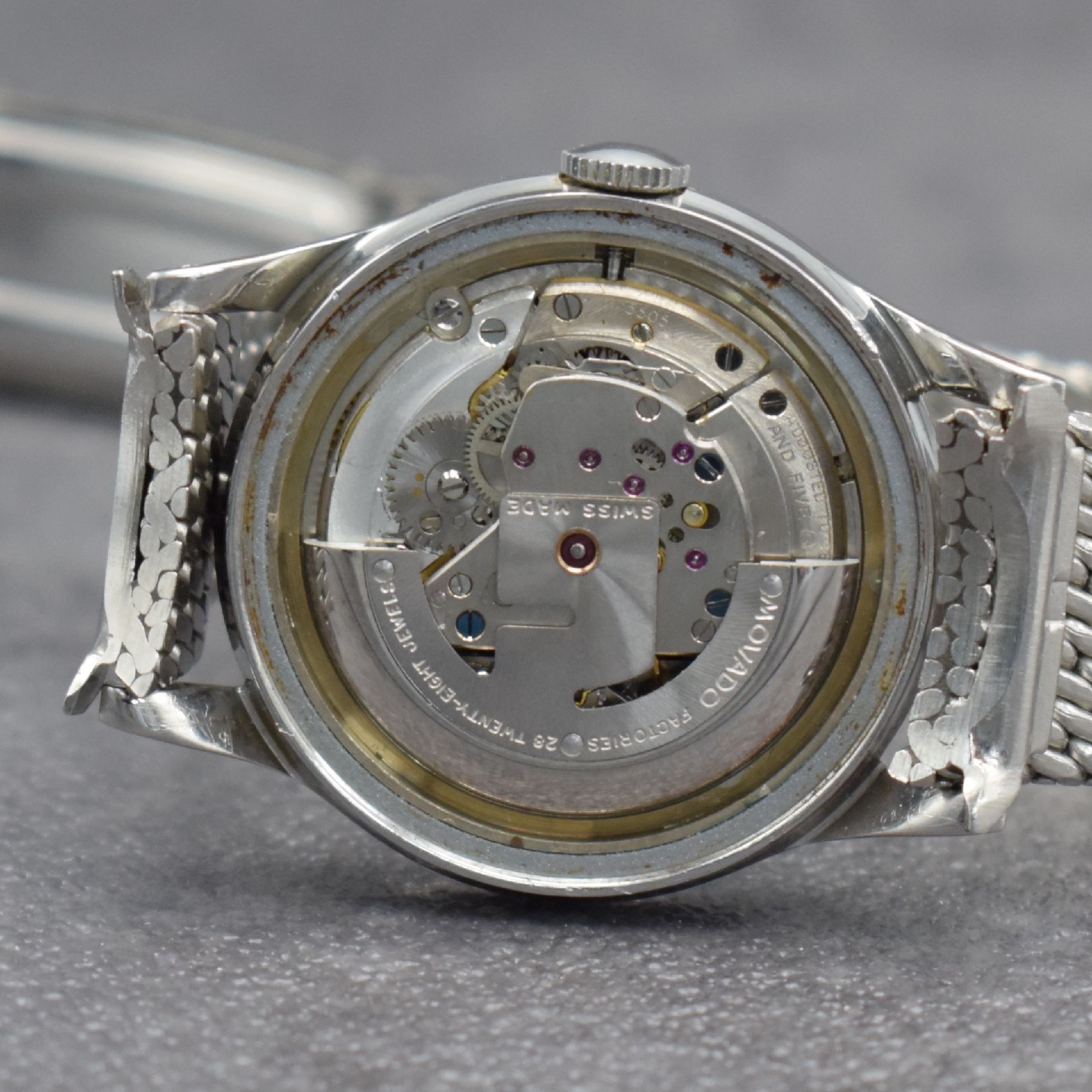 Detail h: MOVADO Kingmatic Chronometer Herrenarmbanduhr in Edelstahl, Schweiz um 1965, Automatik, Sub-Sea Gehäuse m. geschr. Boden, Movado Stahlband m. ...