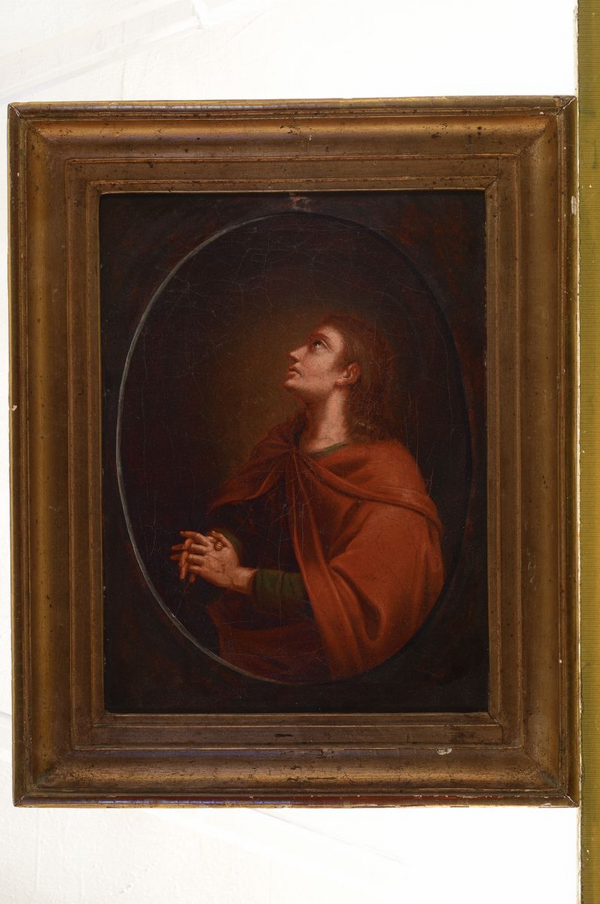 Detail l: Unbekannter Künstler, wohl süddeutsch, 18. Jh., Paar Pendants: Betende Maria und betender Johannes, Öl/Lwd, altersbedingt krakeliert und mit ...