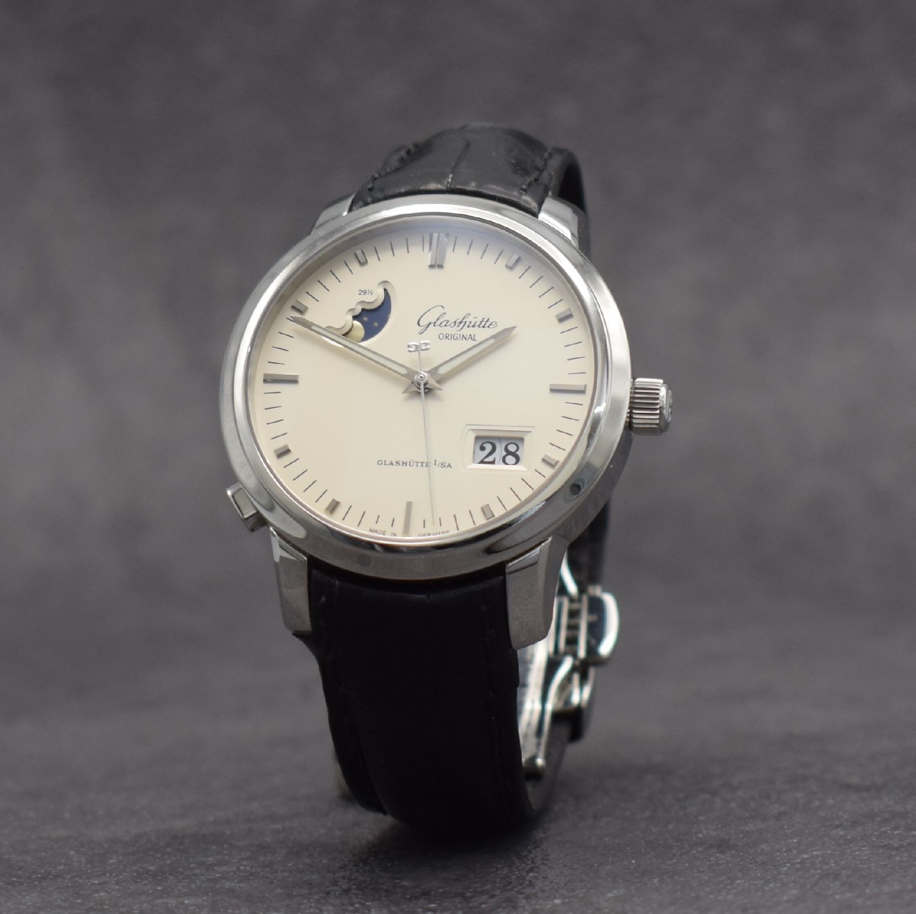 Detail b: GLASHÜTTE ORIGINAL Herrenarmbanduhr Senator Panoramadatum Mond, Automatik, Ref. 100-04-13-02-04, Edelstahlgeh. inkl. orig. Lederband (zu ern.) m. ...