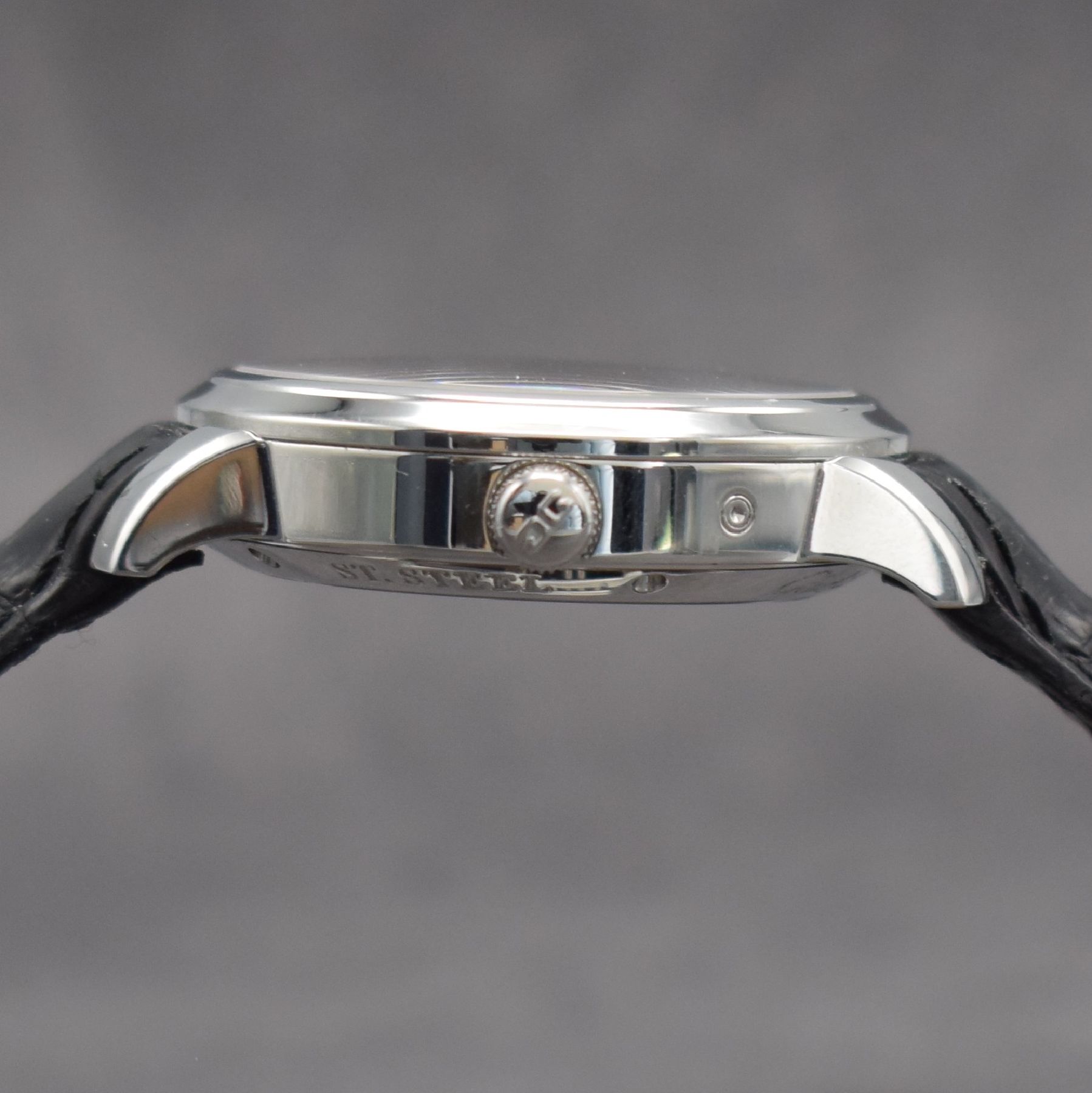 Detail e: GLASHÜTTE ORIGINAL Herrenarmbanduhr Senator Panoramadatum Mond, Automatik, Ref. 100-04-13-02-04, Edelstahlgeh. inkl. orig. Lederband (zu ern.) m. ...