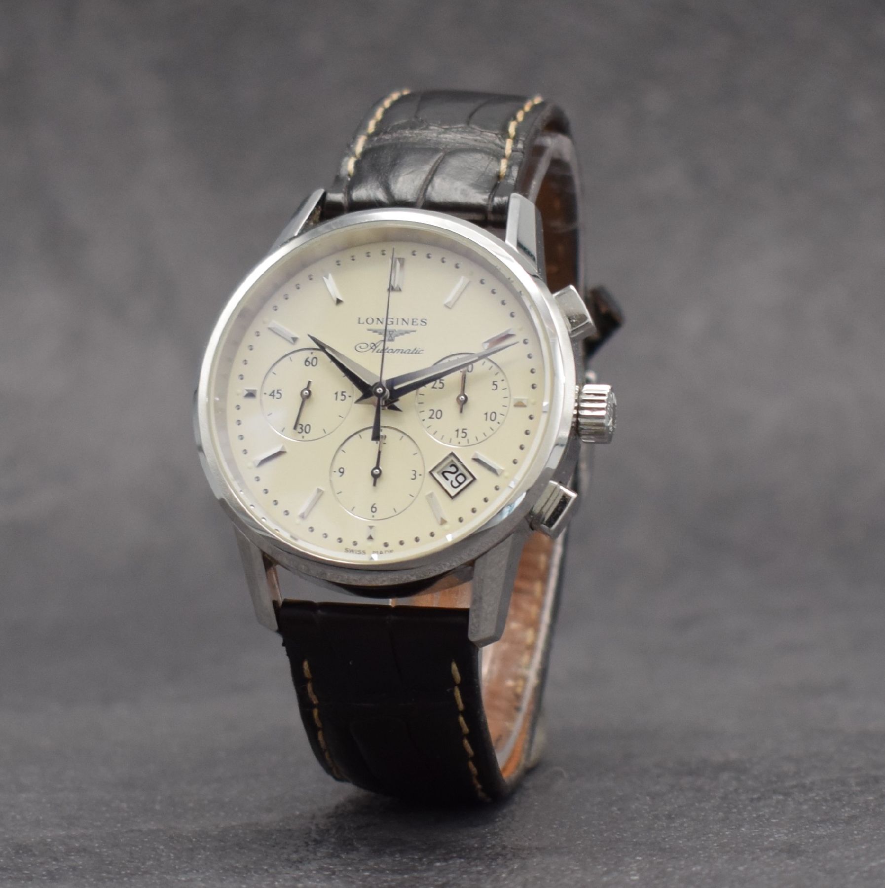 Detail a: LONGINES Herrenarmbanduhr Column-Wheel Chronograph, Automatik, Ref. L27494722, Edelstahlgeh. inkl. orig. Lederband (zu ern.) m. orig. Dornschl., ...