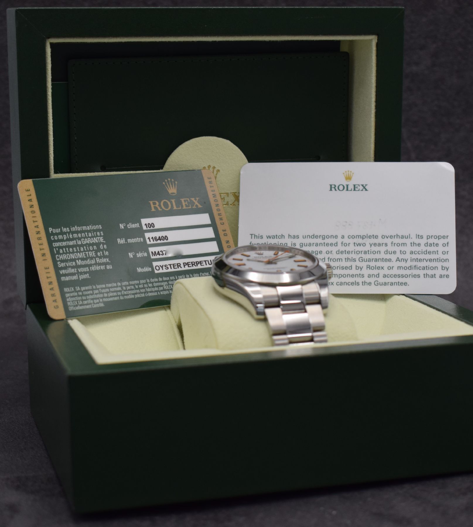 Detail e: ROLEX Herrenarmbanduhr Oyster Perpetual Milgauss, Automatik, Ref. 116400, Geh.-Nr. M437888, LC 100, Edelstahlgehäuse inkl. Oysterband, spezielles ...