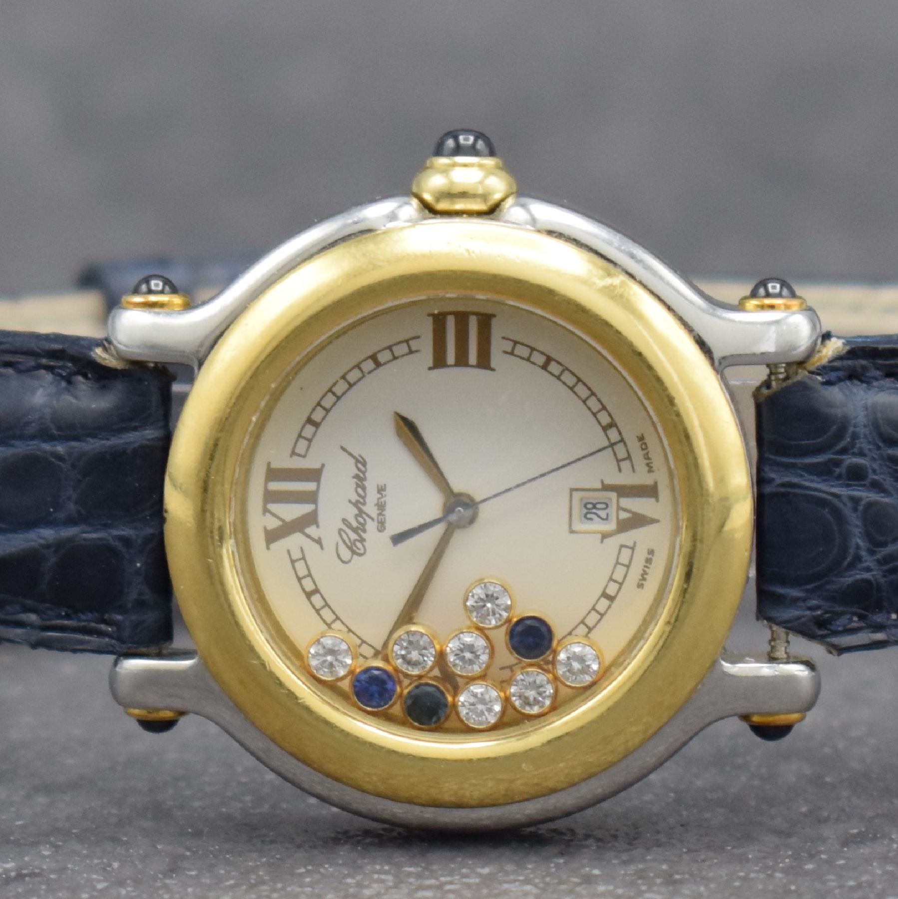 Detail a: CHOPARD Happy Sport Damenarmbanduhr in Stahl/Gold mit beweglichen Diamanten & Saphiren, Schweiz um 2000, Ref. 27/8237-23, quarz, Krone & ...
