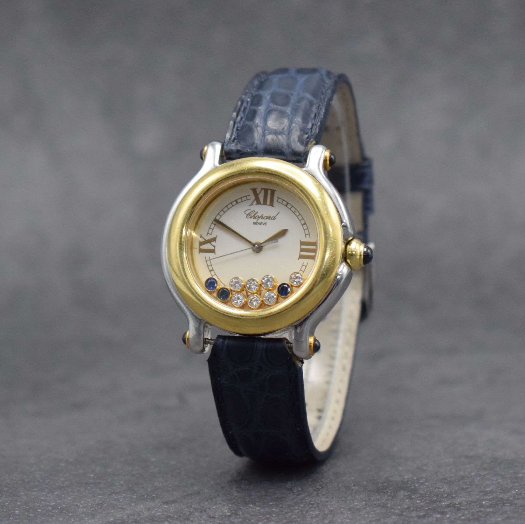 Detail b: CHOPARD Happy Sport Damenarmbanduhr in Stahl/Gold mit beweglichen Diamanten & Saphiren, Schweiz um 2000, Ref. 27/8237-23, quarz, Krone & ...