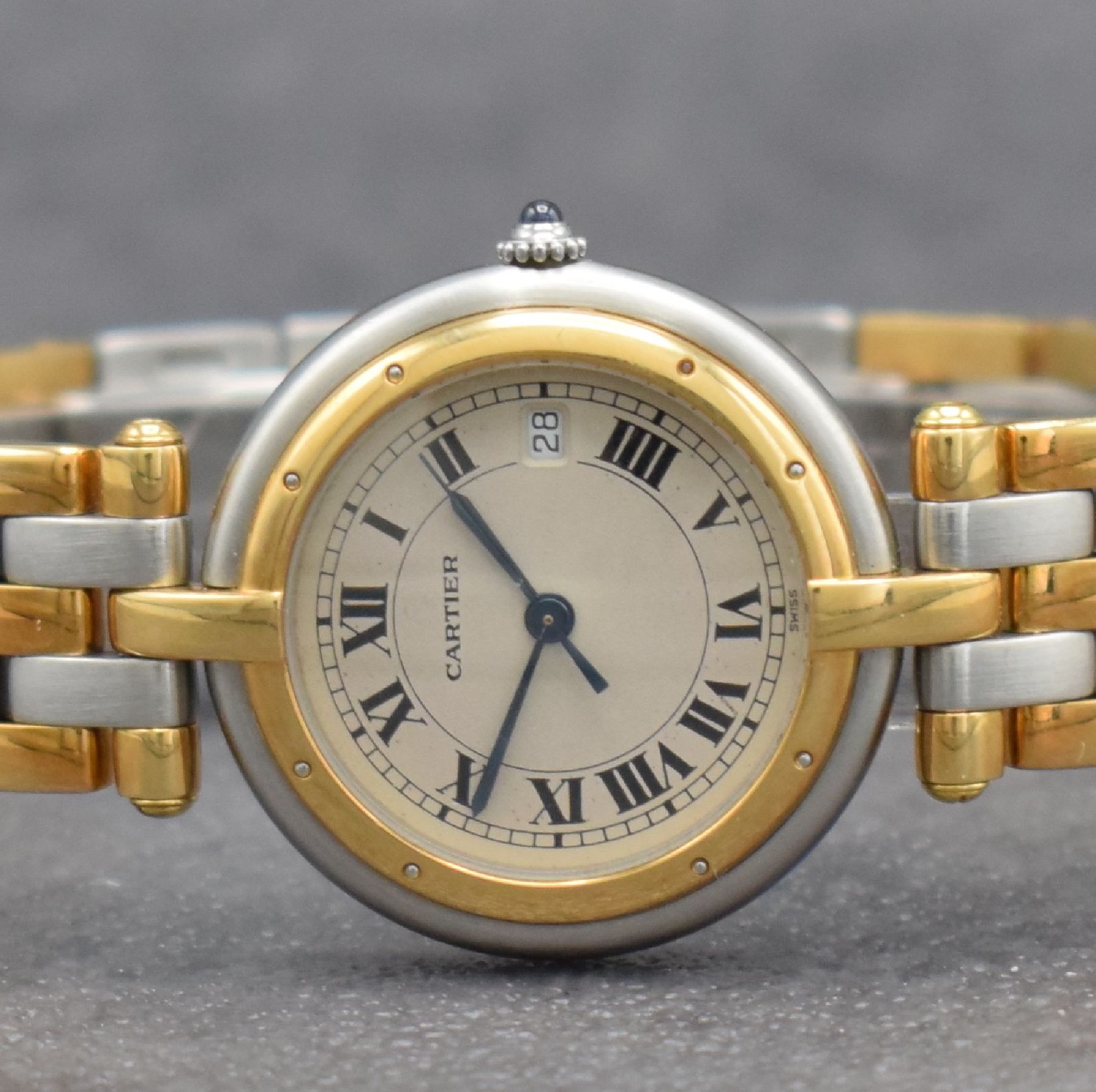 Detail a: CARTIER Damenarmbanduhr Panthere Ronde, Schweiz um 2000, Ref. 183964, Edelstahl/Gold kombiniert inkl. Gliederband m. dopp. Faltschl., quarz, Boden ...