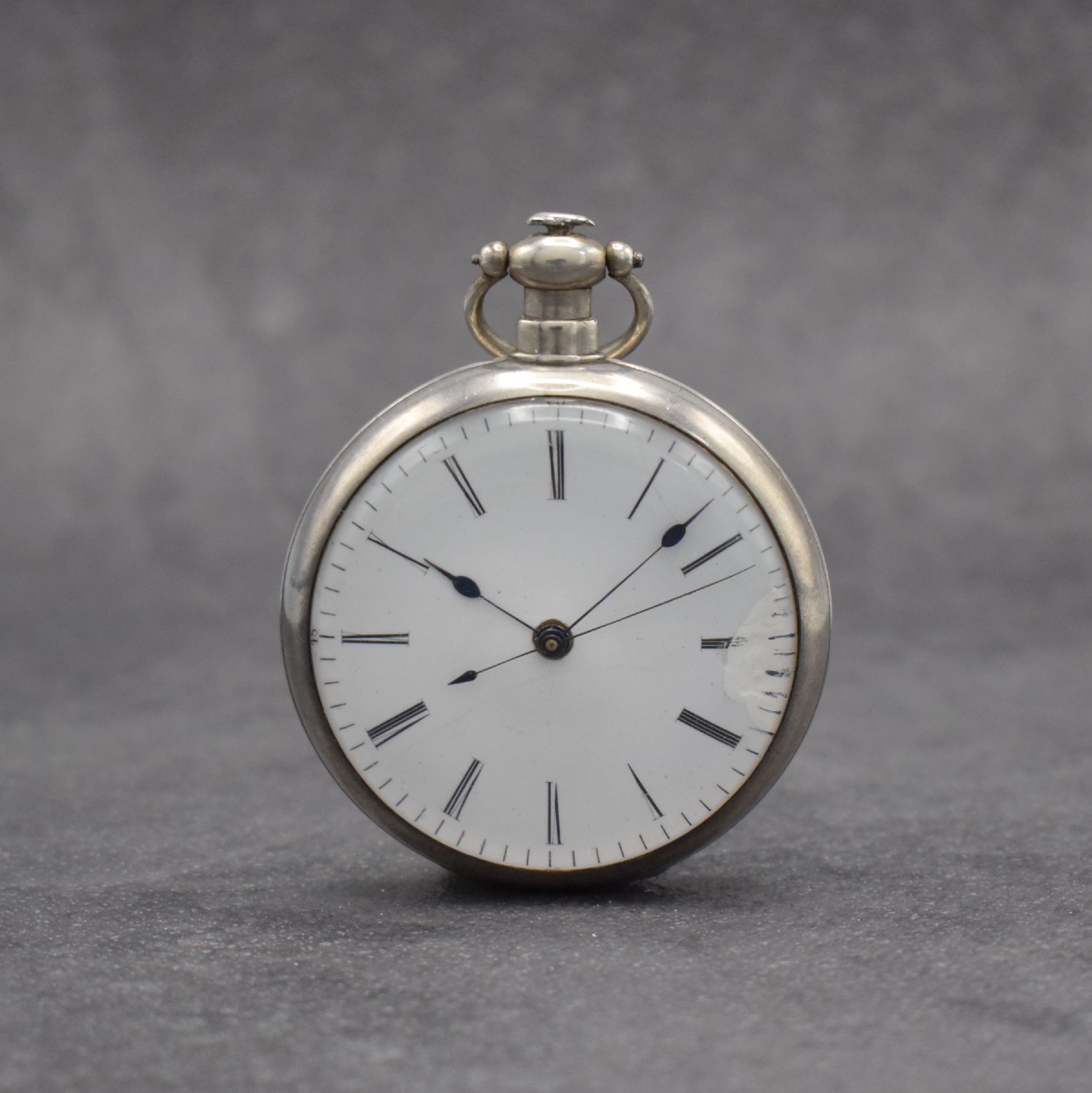 Offene Herrentaschenuhr mit Duplexhemmung, Schweiz für den chinesischen Markt um 1878, Silbergeh., Emailzifferbl. m. röm. Zahlen riss./besch., ...