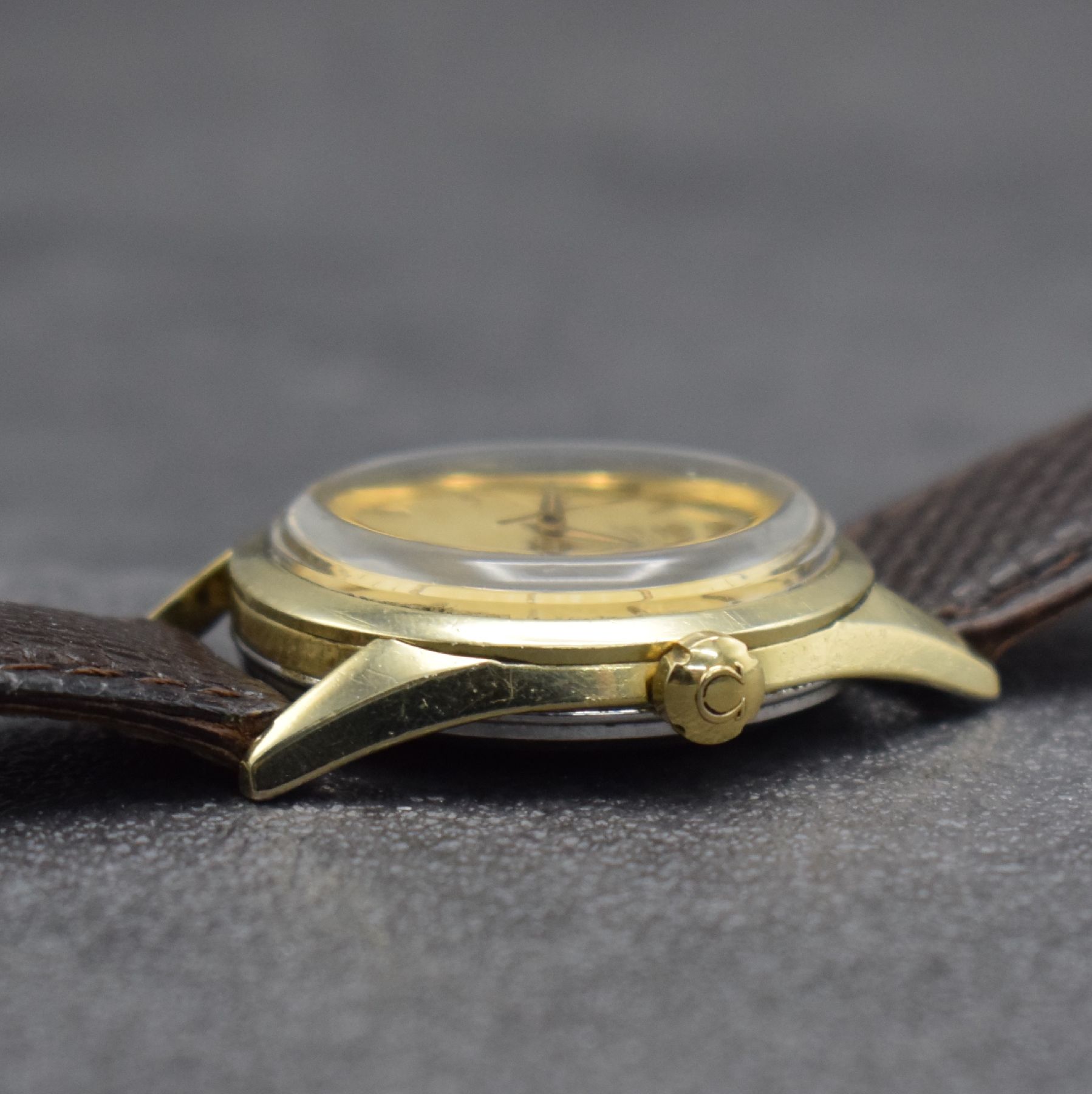 Detail d: OMEGA Herrenarmbanduhr Seamaster, Automatik, Schweiz um 1958, Ref. 2802 14 SC, Edelstahl m. Goldhaube, Edelstahlboden aufgedr., silb. Zifferbl. m. ...