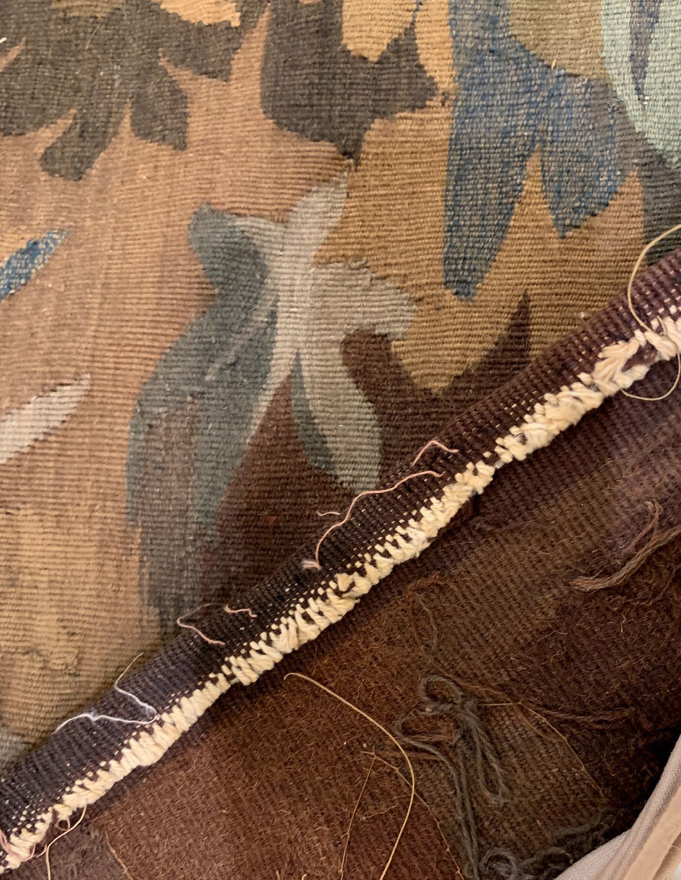 Detail d: Feine Flämische Tapesseri, antik, (Fragment)Flandern, 19 Jhd., Wolle gewebt auf Baumwolleca.310 x 123 cm, EHZ: 2(guter Zustand).