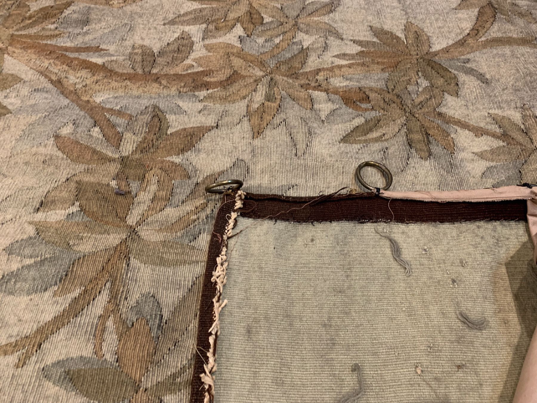Detail d: Feine Flämische Tapesseri, antik, Fragment Flandern, 19 Jhd. , Wolle gewebt auf Baumwolleca, 310 x 123 cm, EHZ: 2(guter Zustand).
