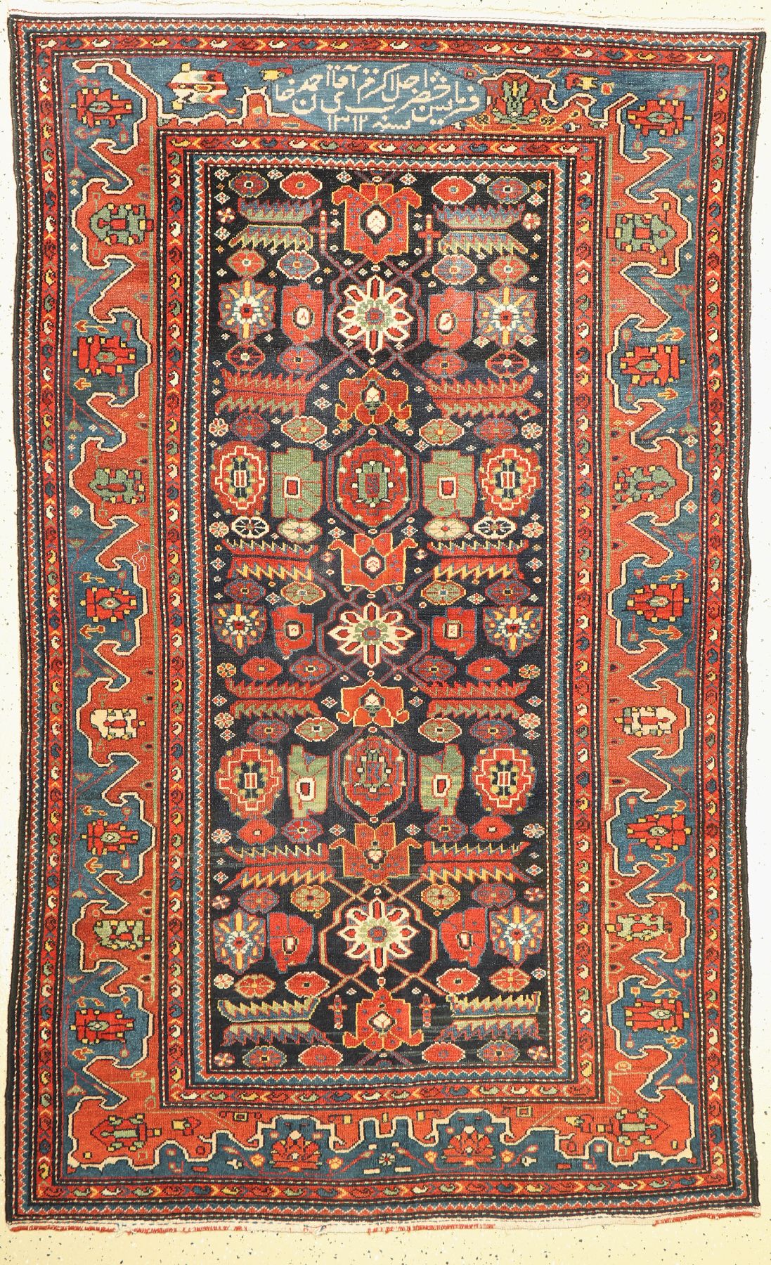 Malayer antik, Auftragsarbeit von Hazrat Ajal Akram Ahmad Khan, Persien,datiert 1312 (1890) ,Wolle geknüpft auf Baumwolle, ca, 2 15 x 133 cm, ...