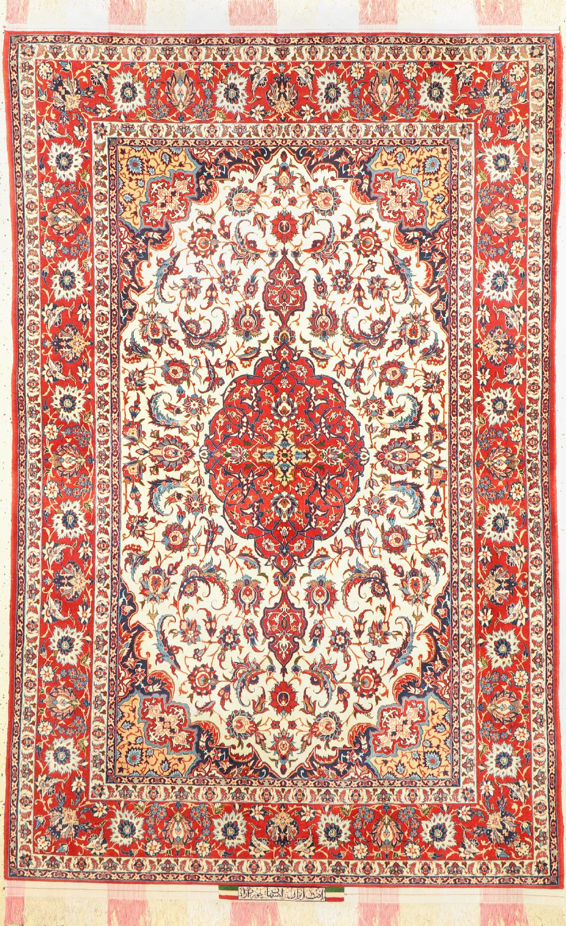Feiner Signierter Esfahan (Khordazad), 14Kheft Zentralpersien, Korkwolle geknüpft auf Seide klassisches Medallionmuster auf hellem Grund, ca.225 x ...