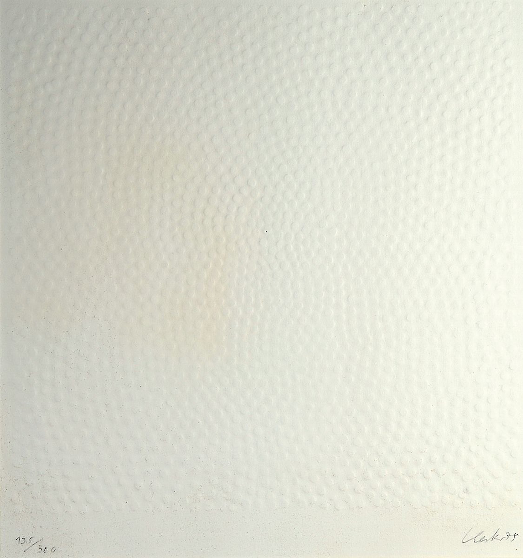 Günther Uecker, geb. 1930, Prägedruck auf dickem Velin, handsigniert, num. 135/300, aus 1975, Blattgr. 50 x 50 cm, Rahmengr. 72.5 x 72.5 cm, ...