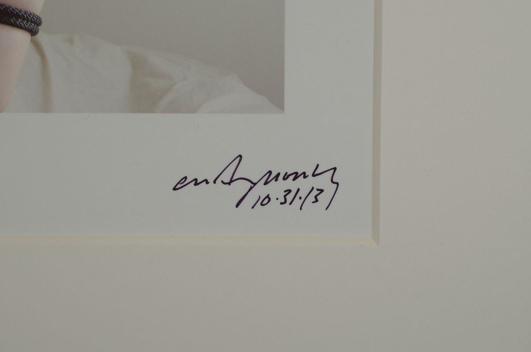 Detail a: Craig Morey, 1952 Fort Wayne/USA, Aktfotografie, handsigniert, aus 2013, dat. rückseitig mit Zertifikat, unter Glas, Rahmen 46 x 56 cm