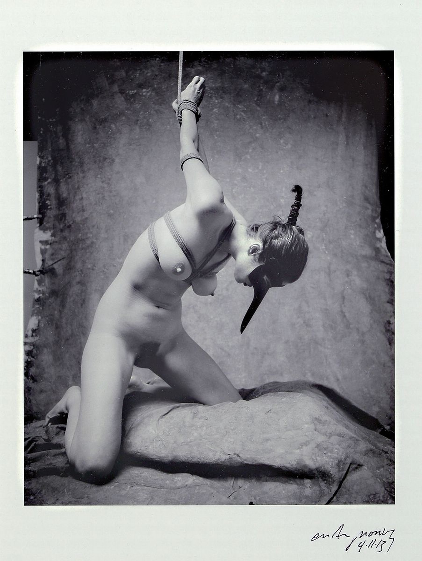 Craig Morey, 1952 Fort Wayne/USA, Aktfotografie, handsigniert, aus 2013, dat. rückseitig mit Zertifikat, unter Glas, Rahmen 46 x 56 cm