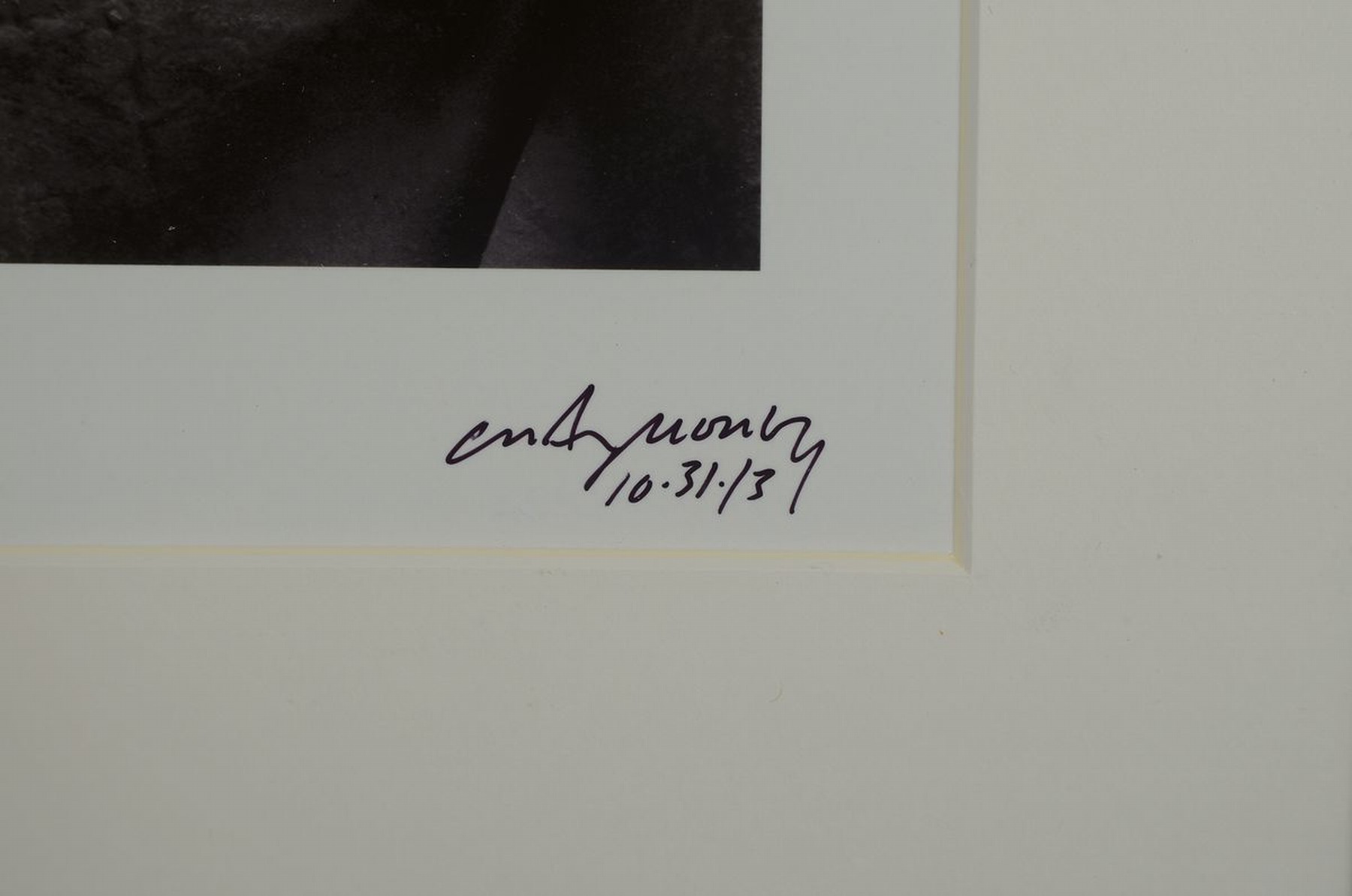 Detail a: Craig Morey, 1952 Fort Wayne/USA, Aktfotografie, handsigniert, aus 2013, dat. rückseitig mit Zertifikat, unter Glas, Rahmen 46 x 56 cm