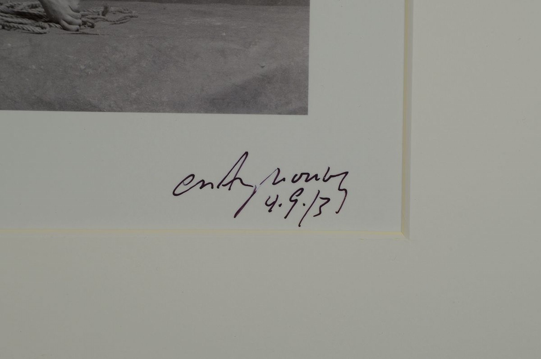 Detail a: Craig Morey, 1952 Fort Wayne/USA, Aktfotografie, handsigniert, aus 2013, dat. rückseitig mit Zertifikat, unter Glas, Rahmen 46 x 56 cm