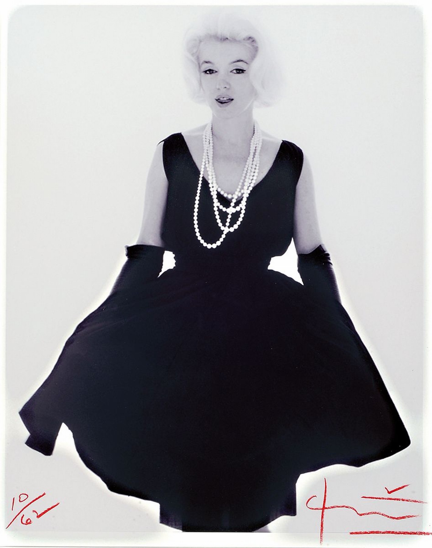 Bert Stern, 1929 - 2013, Fotografie, Drucktechnik: Irisprint auf dickem, mattiertem Fotopapier, Titel: "Marylin in black dress" num. 10/62, ...