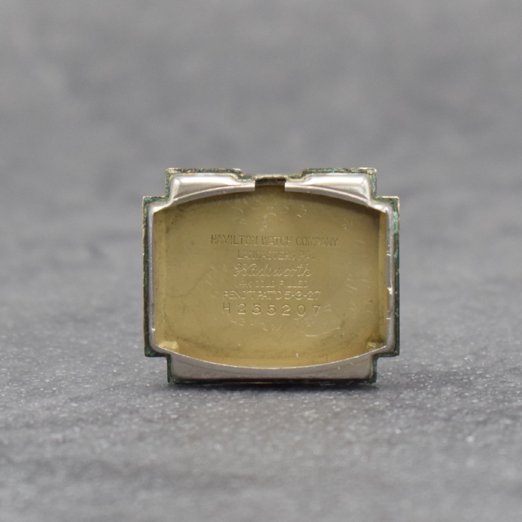 Detail f: HAMILTON Contour Herrenarmbanduhr sog. Driver´s Watch, Handaufzug, USA 1940er Jahre, 14K Gold Filled Geh., Boden mit grav. Initialen aufgedr., ...