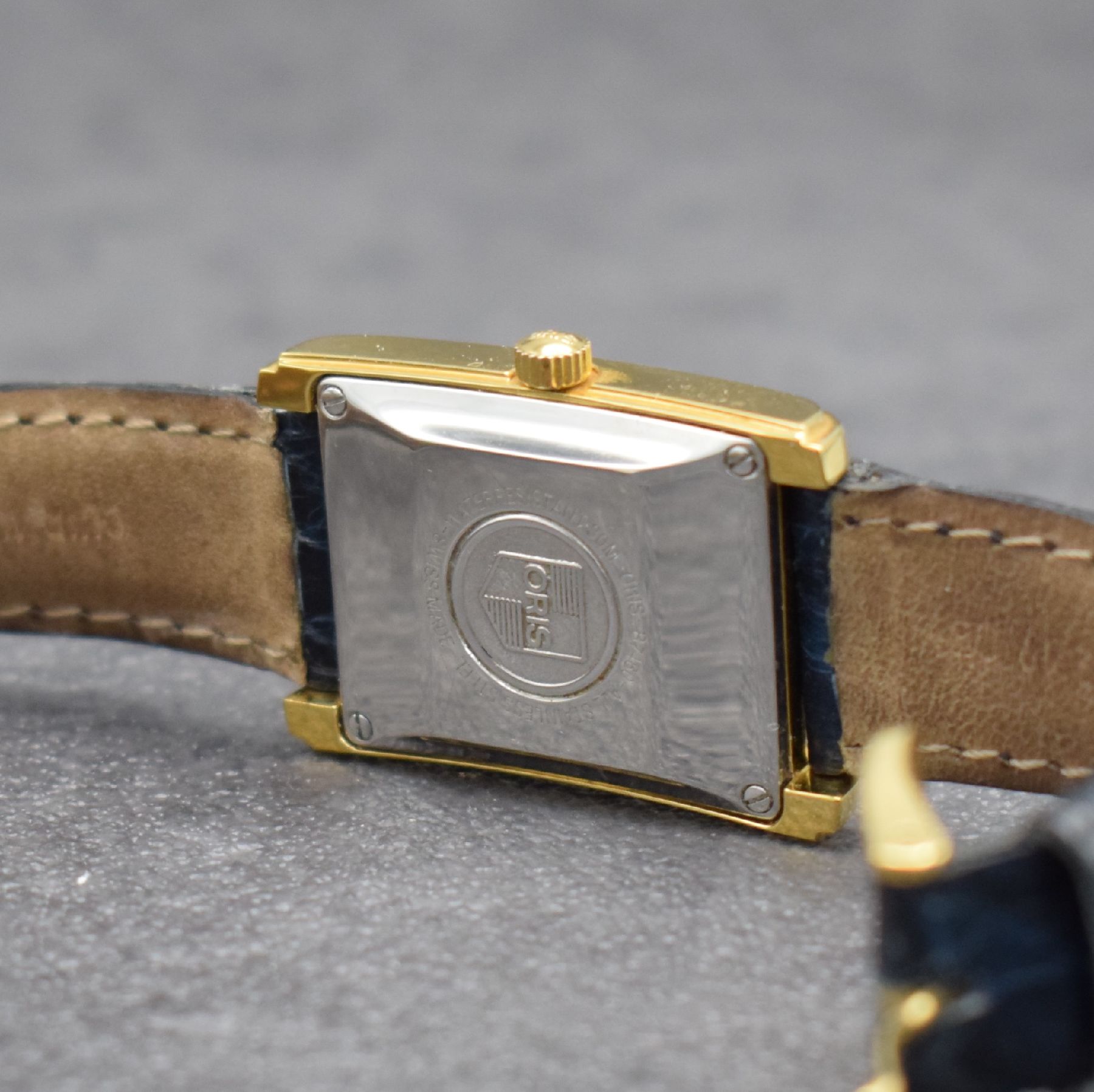 Detail f: ORIS rechteckige Armbanduhr mit Mondphase & Datum, Schweiz um 2000, Automatik, verg. Stahlgeh. Ref. B 7460, Boden 4-fach verschr., silb. ...