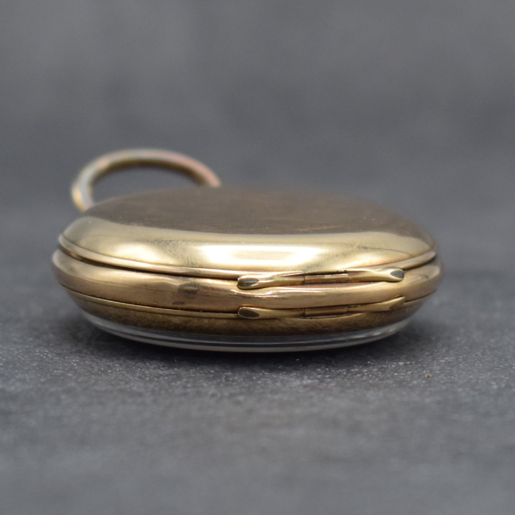 Detail c: THOMMEN offene Taschenuhr in RG 585/000, Schweiz um 1900, glattes Geh. l. dell., Metallcuvette, 2-teil. Emailzifferbl. m. radial angeordneten arab. ...