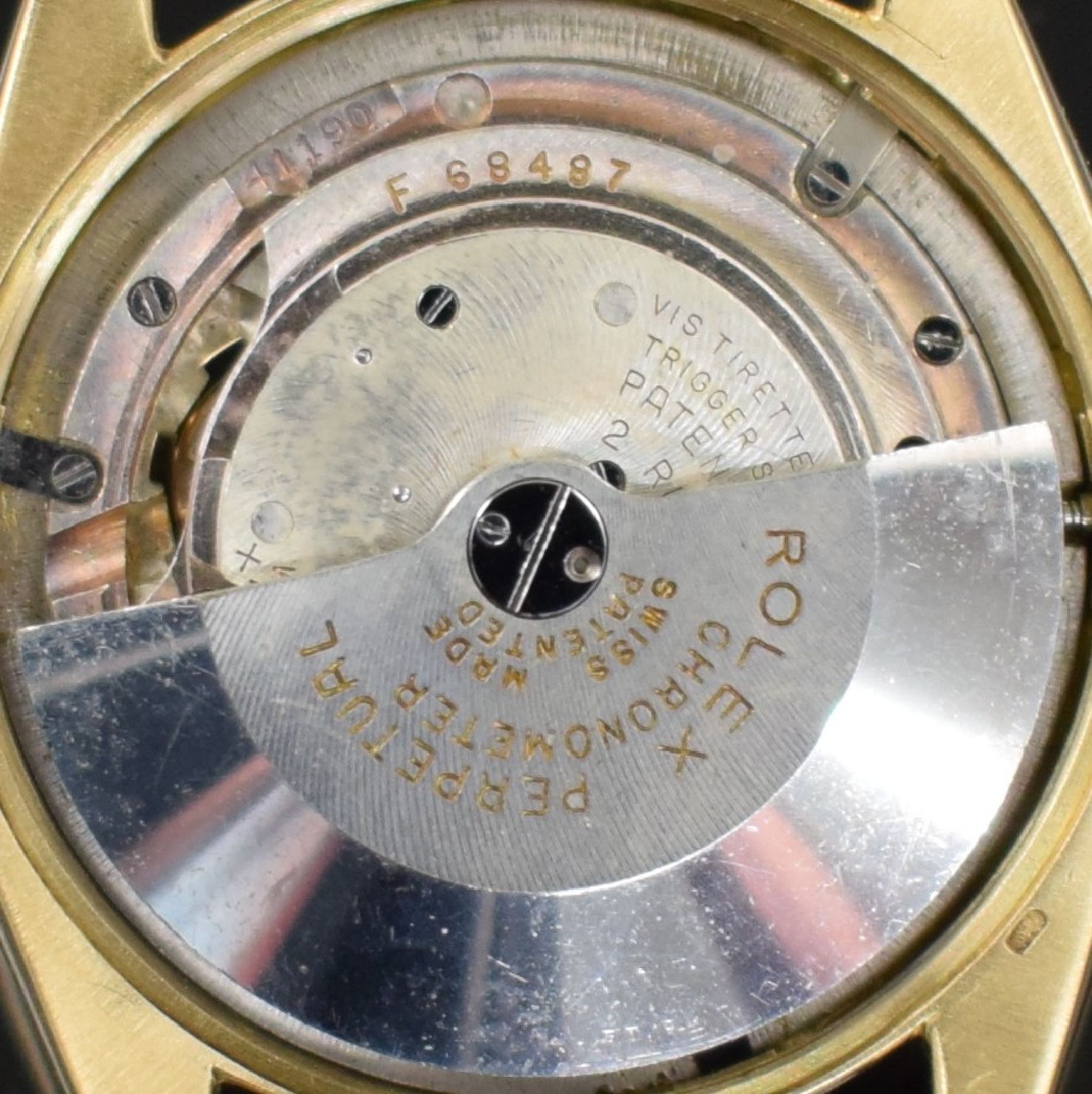 Detail o: ROLEX bedeutende & extrem seltene Chronometer Herrenarmbanduhr Oyster Perpetual Bubble Back mit einzigartigem Cloissoné-Emailzifferblatt Referenz ...