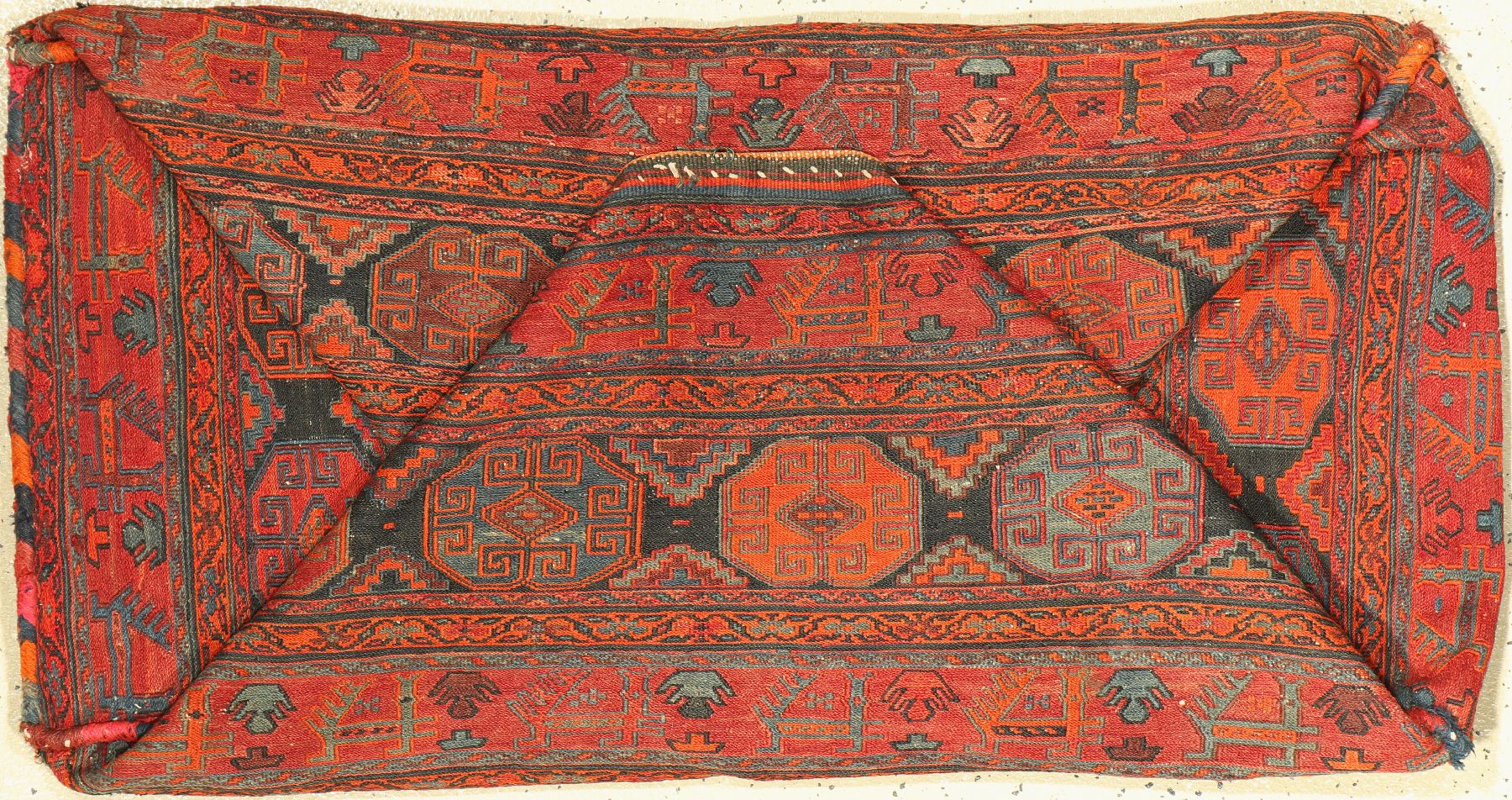 Sumakh Mafrasch, Persien, um 1950, Wolle auf Wolle, ca. 107 x 50 x 50 cm, EHZ: 2-3