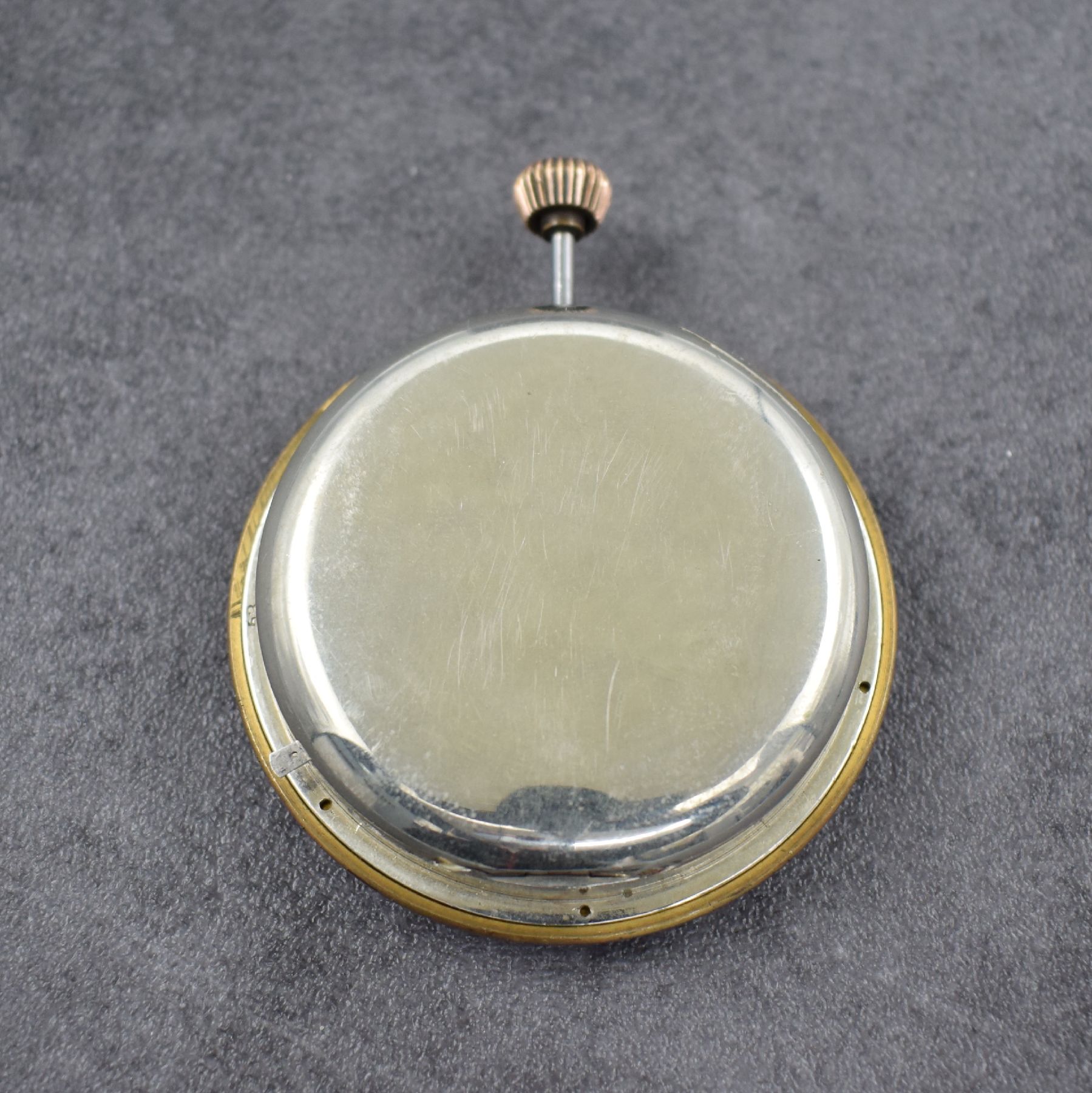 Detail b: Reiseuhr mit 1/4 Std.-Repetition, Schweiz um 1920, Nickel Scharniergeh., vergl. Messing- Lünette, Rep.-Schieber b. 10, Transportgeh. fehlt, verg. ...
