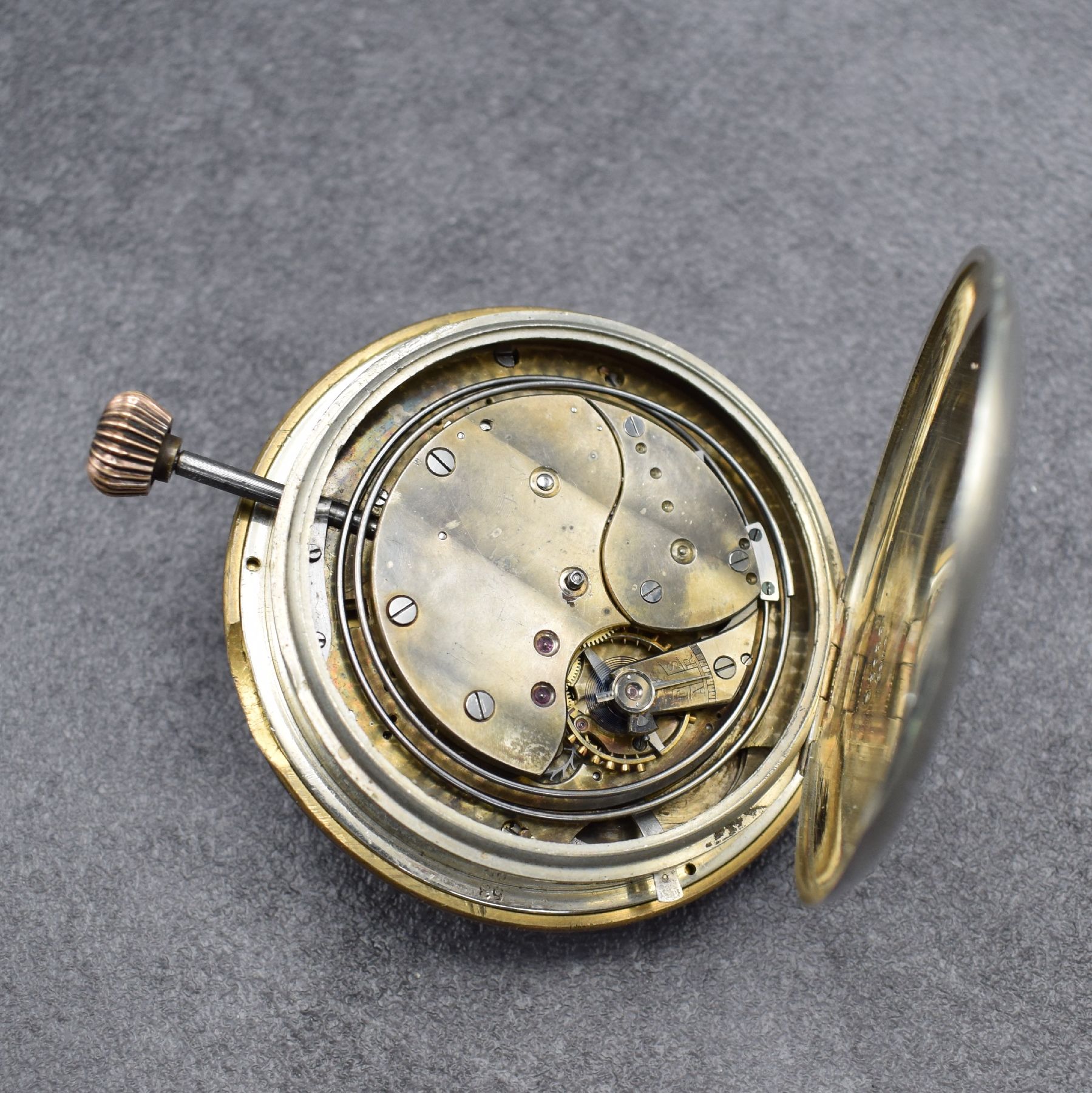 Detail c: Reiseuhr mit 1/4 Std.-Repetition, Schweiz um 1920, Nickel Scharniergeh., vergl. Messing- Lünette, Rep.-Schieber b. 10, Transportgeh. fehlt, verg. ...