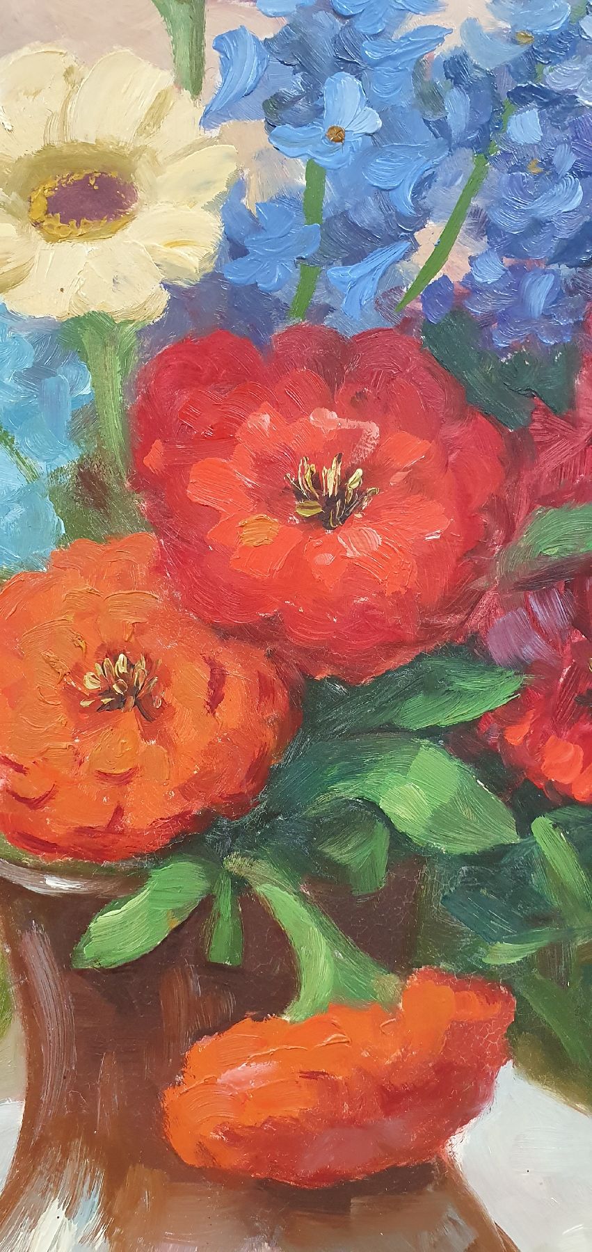 Detail c: M. Zahn, Maler des frühen 20. Jh., Blumenstillleben, Öl/Hartfaser, rechts unten signiert, ca. 70x50cm, R. ca. 88x67cm, ehemals aus dem Besitz des ...