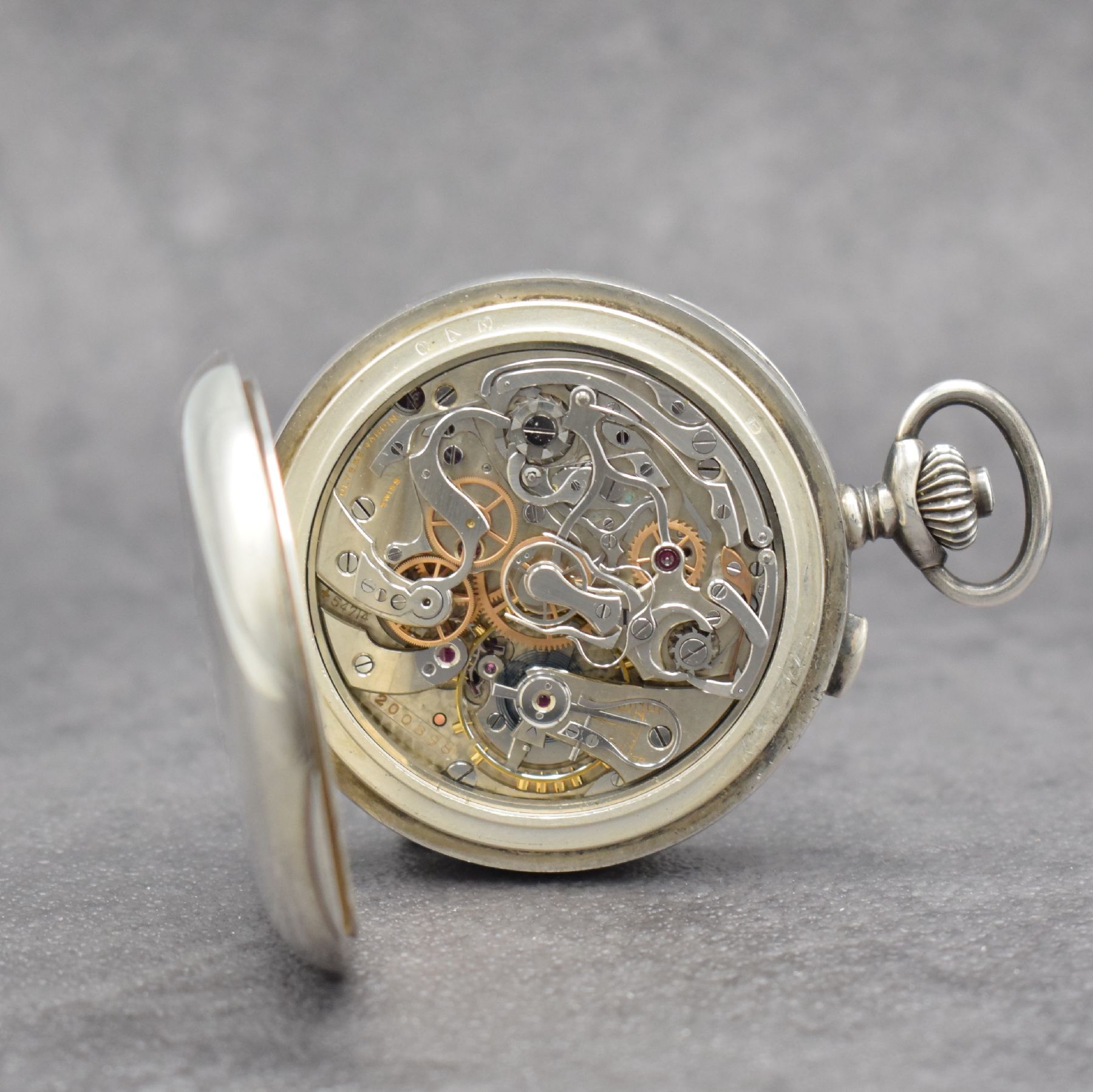 Detail e: ULYSSE NARDIN seltene Taschenuhr mit Chronograph Rattrapante in 925er Silber, Schweiz um 1930, glattes Geh., Silbercuvette, Emailzifferbl. m. arab. ...