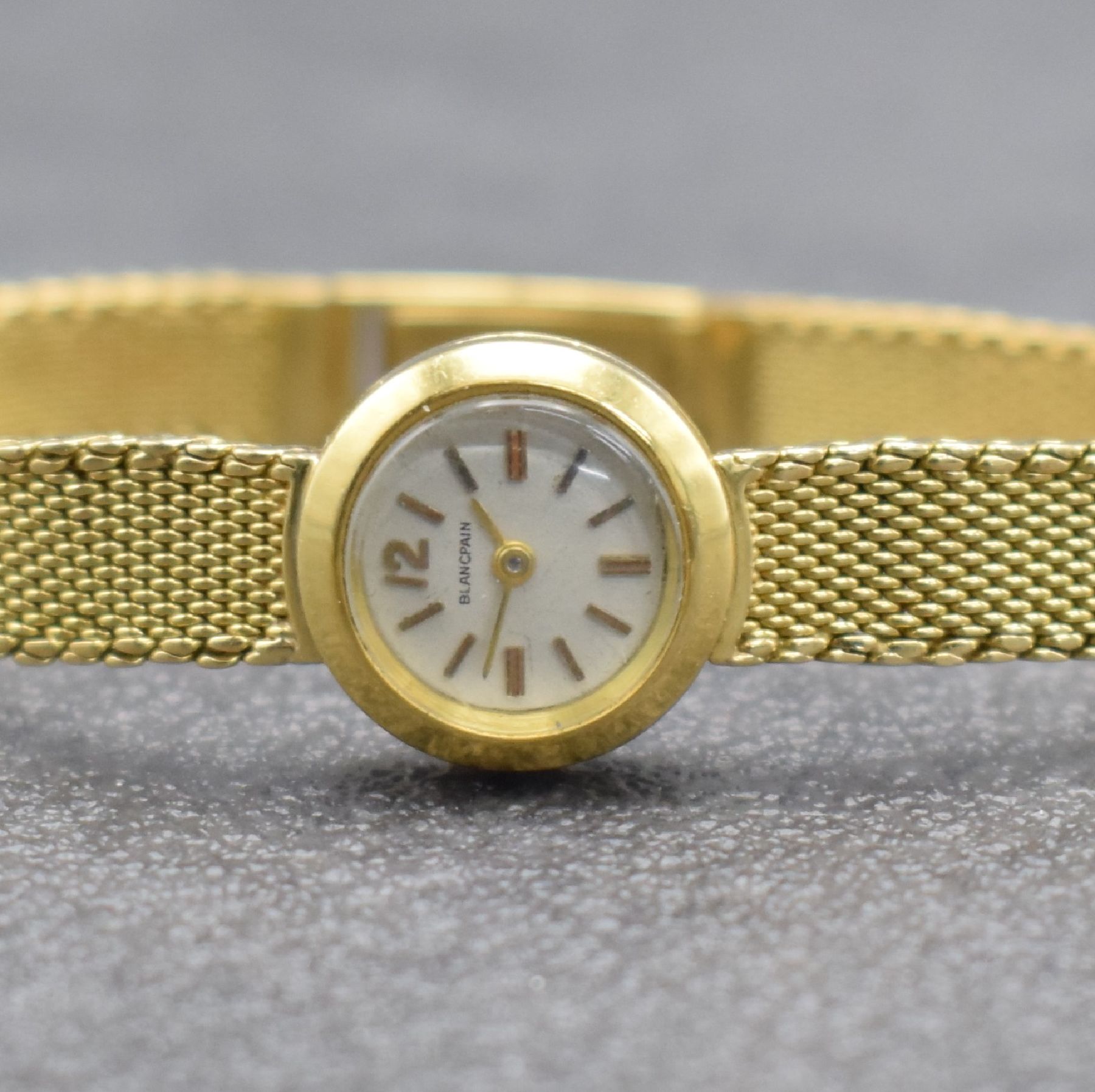 Detail j: BLANCPAIN seltene Damenarmbanduhr Ladybird in GG 750/000 mit ausgefallenem original Etui, Schweiz um 1960, sog. Backwinder, Handaufzug, Boden ...