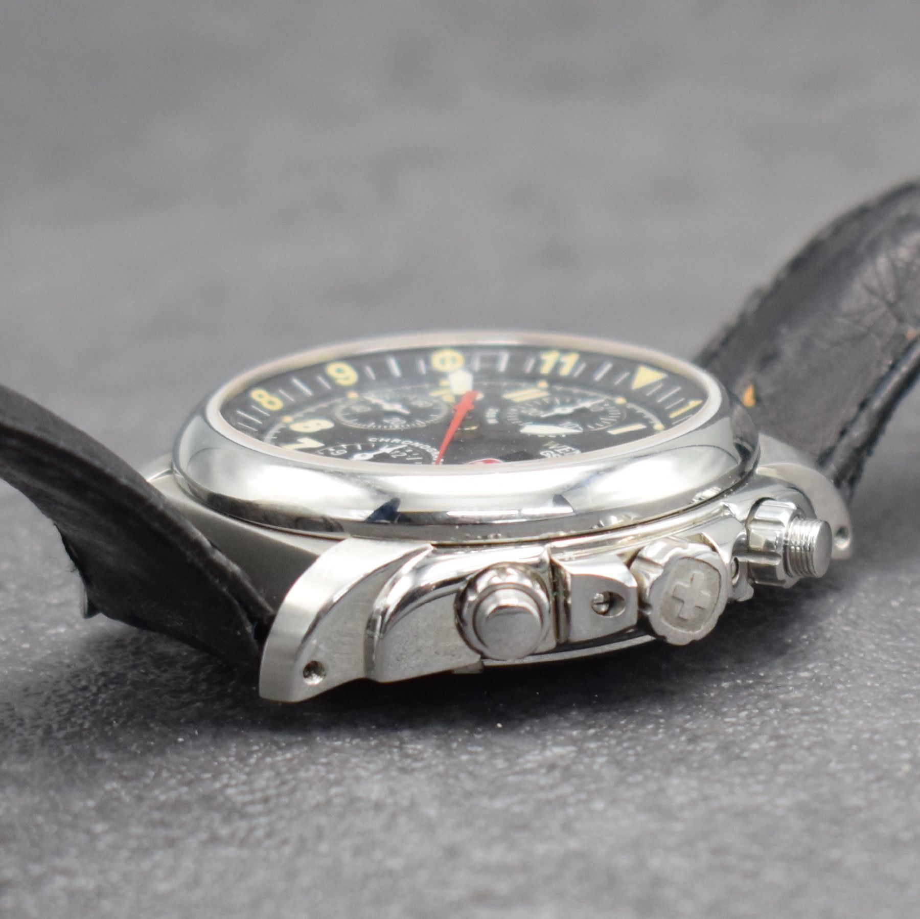 Detail d: WENGER Armbandchronograph GST AIR, Automatik, Schweiz um 1995, Ref. 674.0648, Edelstahlgeh., Boden, Kronen & Drücker verschr., ab Herst. wasserd., ...