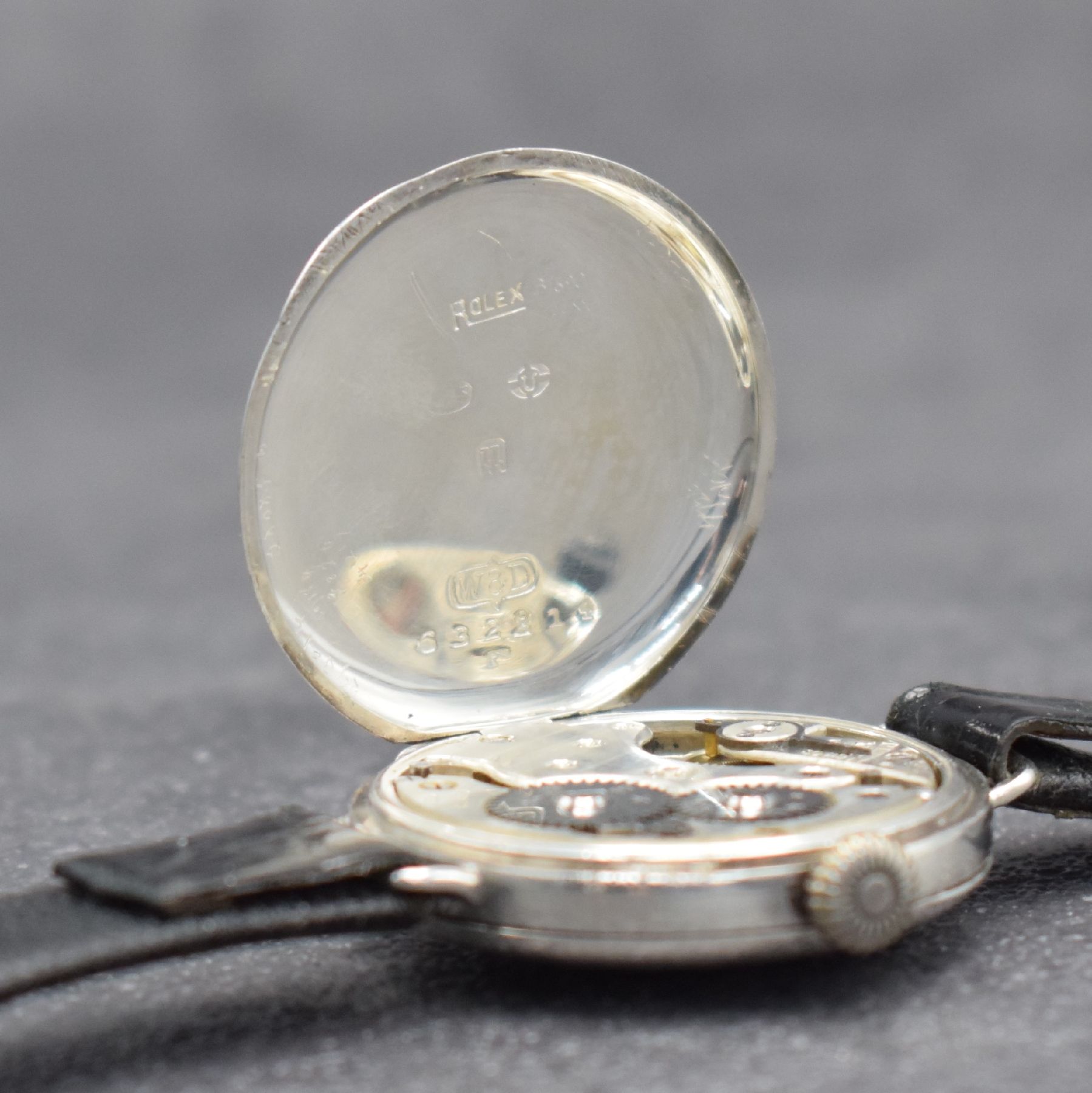 Detail f: ROLEX frühe Armbanduhr in Silber, Schweiz für England Hallmark 1915, Handaufzug, glattes Scharniergeh., Emailzifferbl. m. gold. Minuterie, rote 12, ...