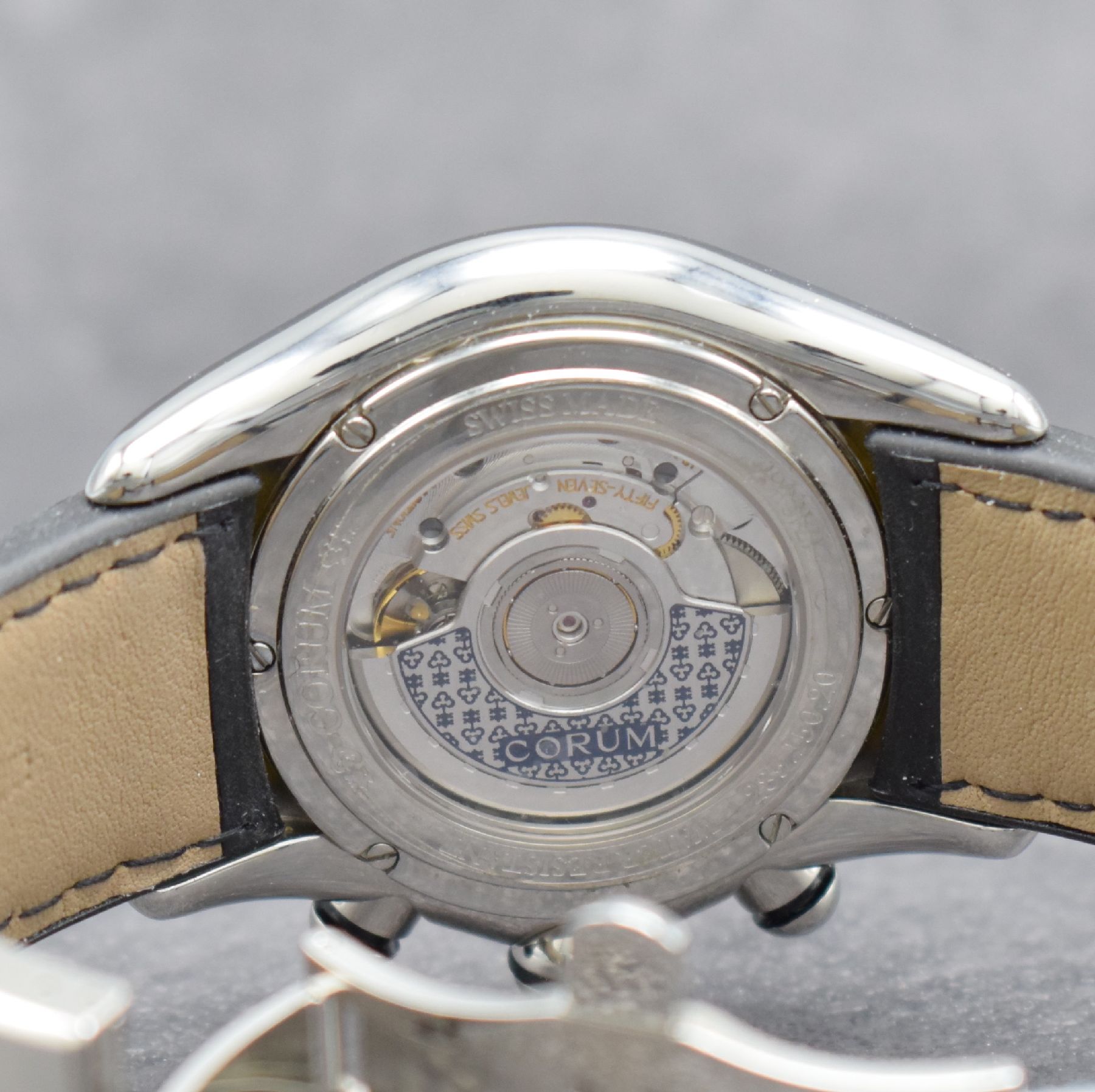 Detail f: CORUM Bubble Armbandchronograph in Stahl, Schweiz um 2010, Automatik, beids. vergl. Geh. Ref. 285.150.20, Boden & Krone verschr., gelbes Zifferbl., ...