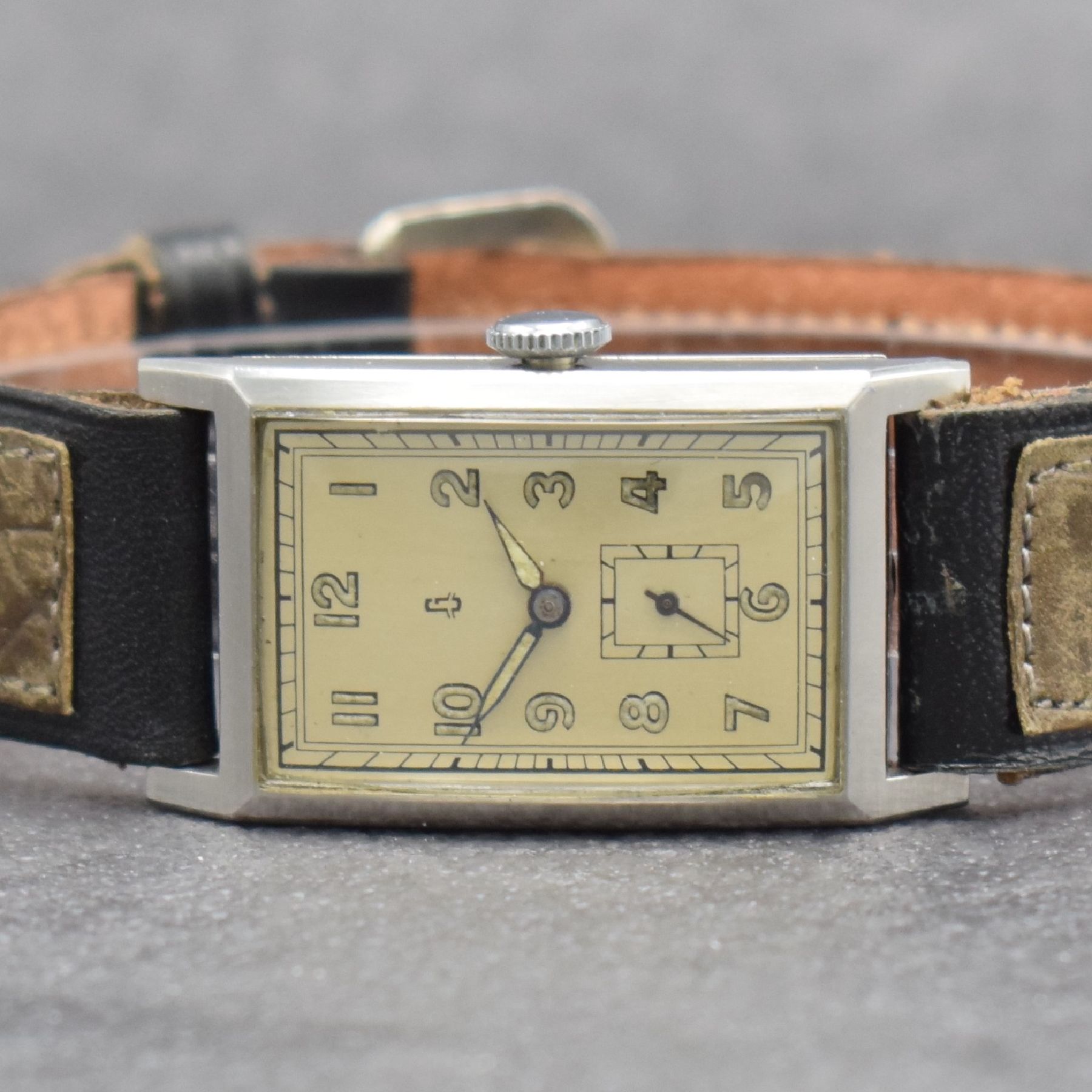 Detail a: UHRENFABRIK GLASHÜTTE SA Herrenarmbanduhr im Edelstahl Scharniergehäuse, Deutschland um 1935, Handaufzug, silb. Zifferbl. m. arab. Leuchtzahlen ...