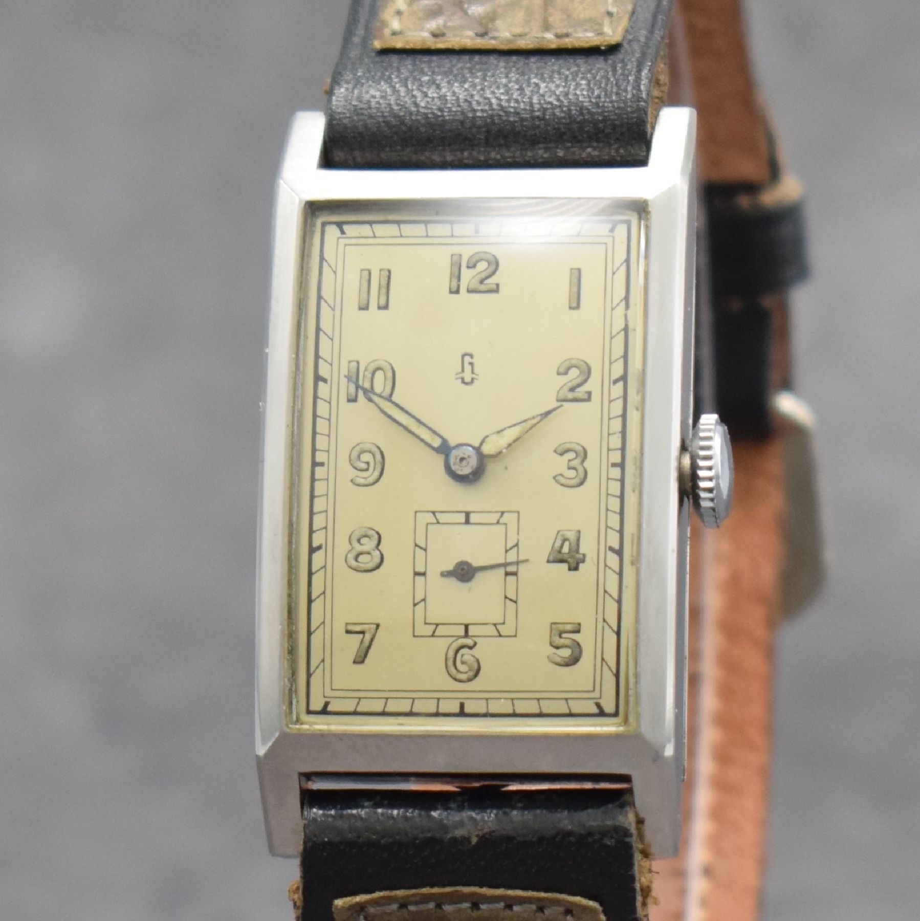 Detail c: UHRENFABRIK GLASHÜTTE SA Herrenarmbanduhr im Edelstahl Scharniergehäuse, Deutschland um 1935, Handaufzug, silb. Zifferbl. m. arab. Leuchtzahlen ...