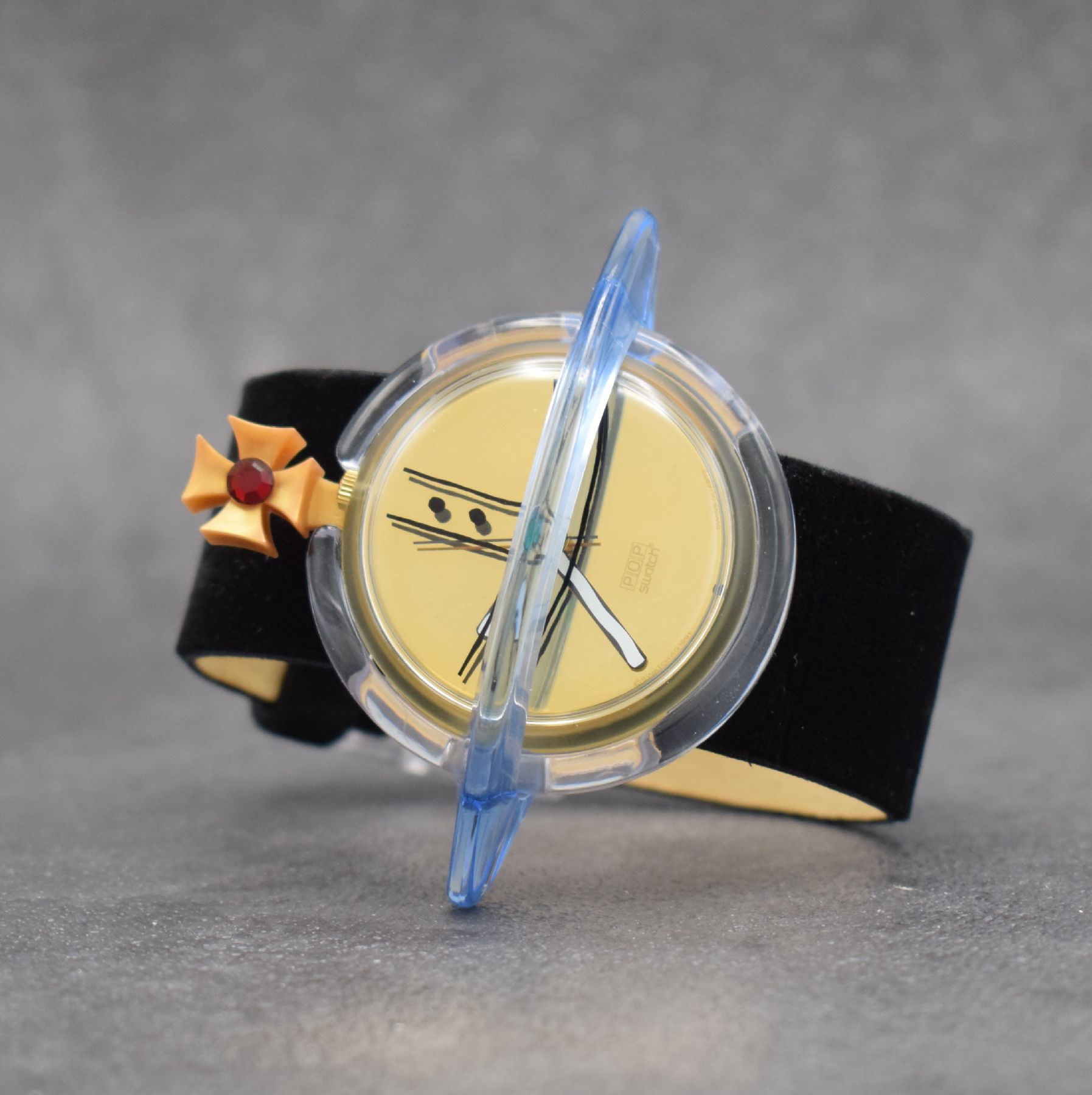 Detail a: POP SWATCH designed Vivian Westwood, Schweiz 1993, Ref. PWZ 104, quarz, auf 49.999 Stück limitiertes Sondermodell, orig. Satin- Lederband, opulentes ...
