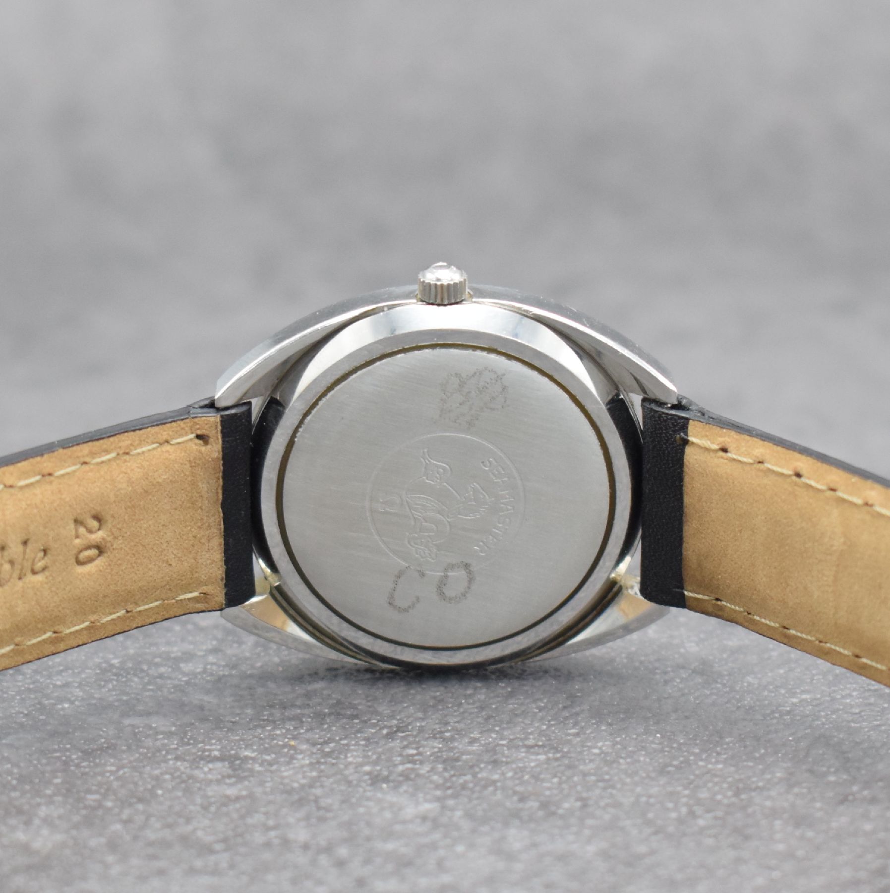 Detail e: OMEGA Herrenarmbanduhr Seamaster COSMIC 2000, Automatik, Schweiz um 1970, Edelstahl -Stülpgeh., Mineralflachgl., blaues Zifferbl. m. aufgel. ...