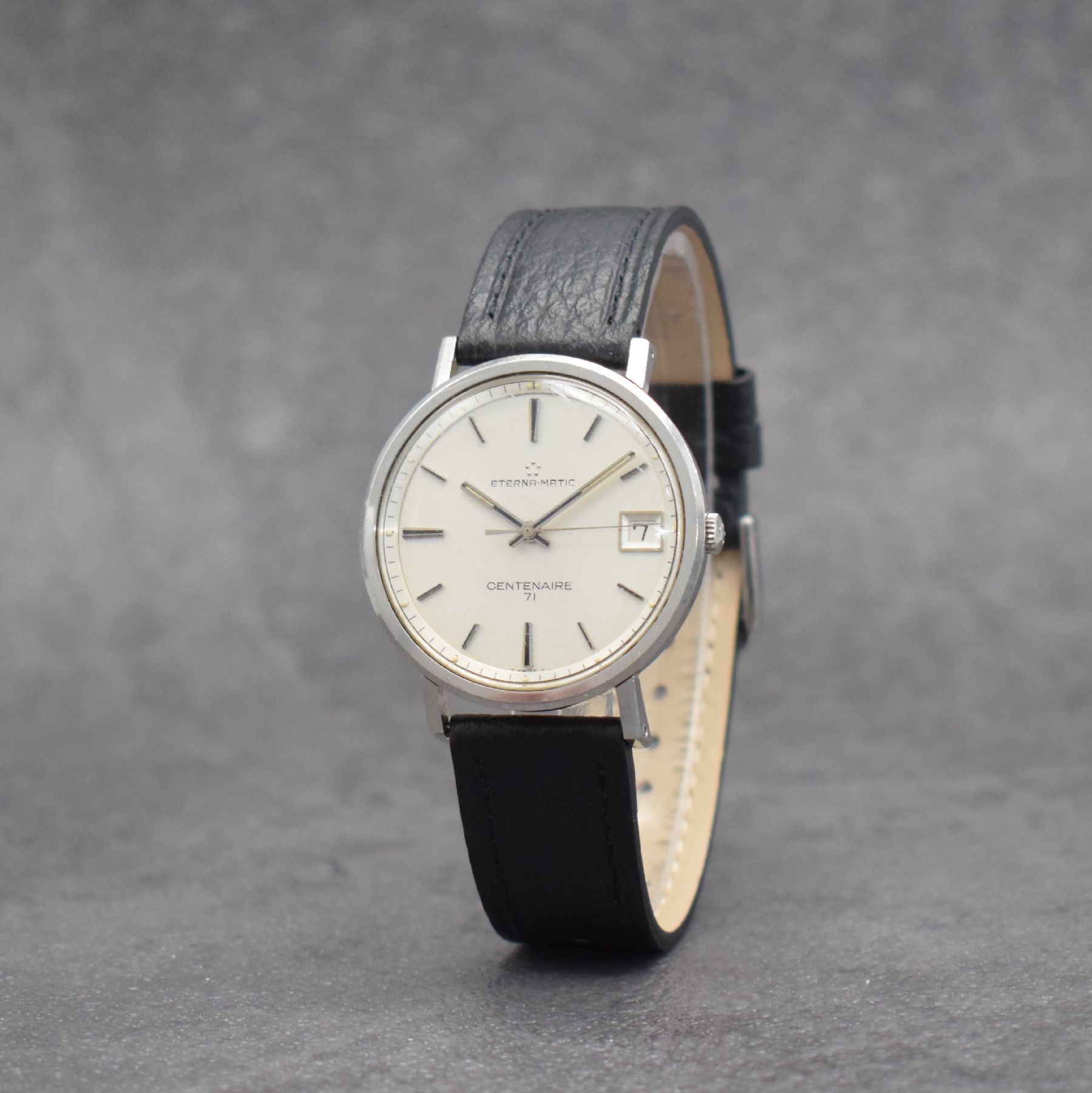 Detail b: ETERNA-MATIC Centenaire 71 Herrenarmbanduhr Referenz 106 IVT, Schweiz 1970er Jahre, Automatik, Edelstahlgeh., Boden geschr., silb. Zifferbl. m. ...