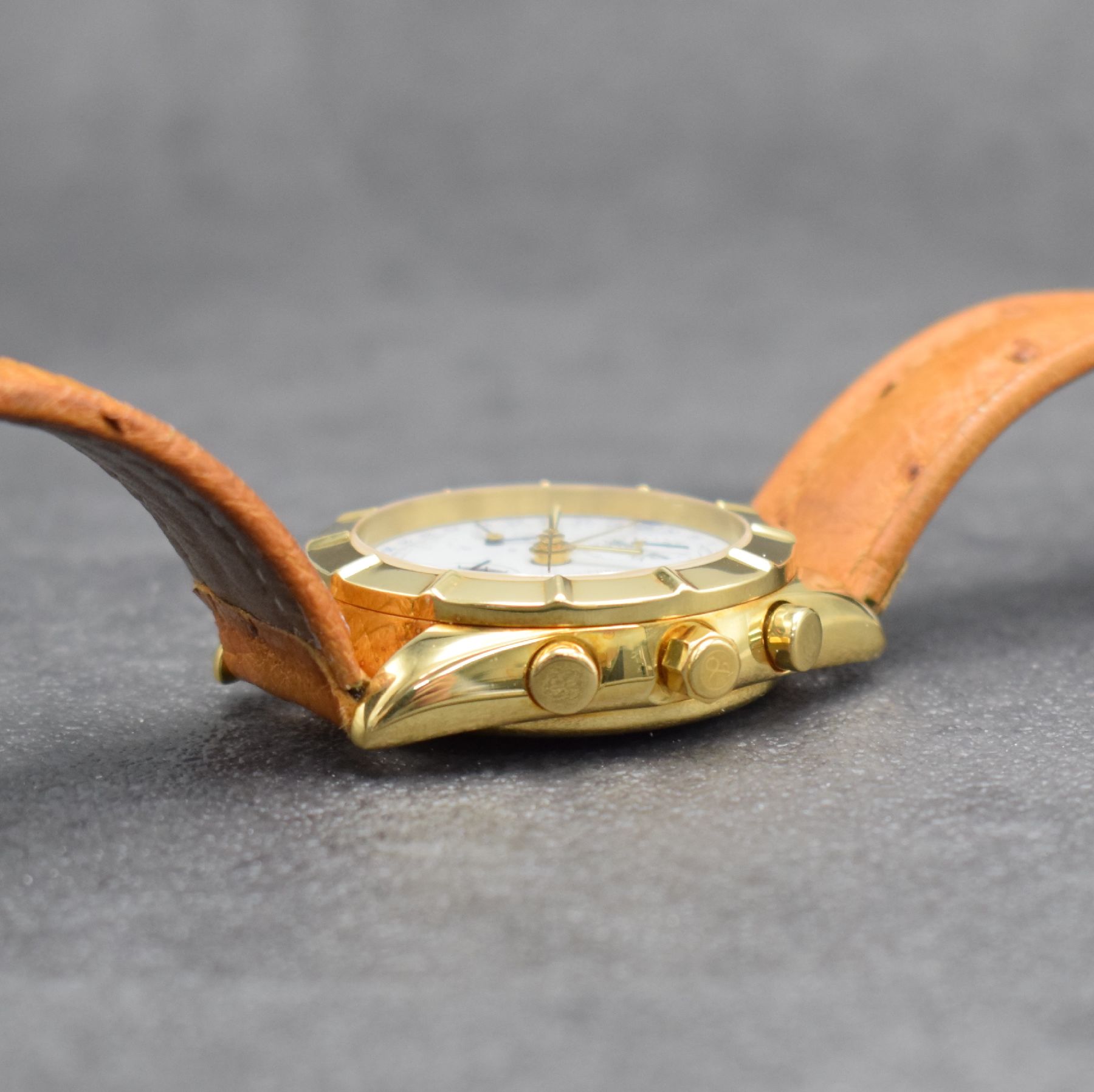 Detail e: CHRISTIAN LIPPUNER seltene & limitierte Herrenarmbanduhr mit Chronograph & Vollkalender in GG 750/000 aus Modellserie Merkur in Gesamtauflage v. 500 ...