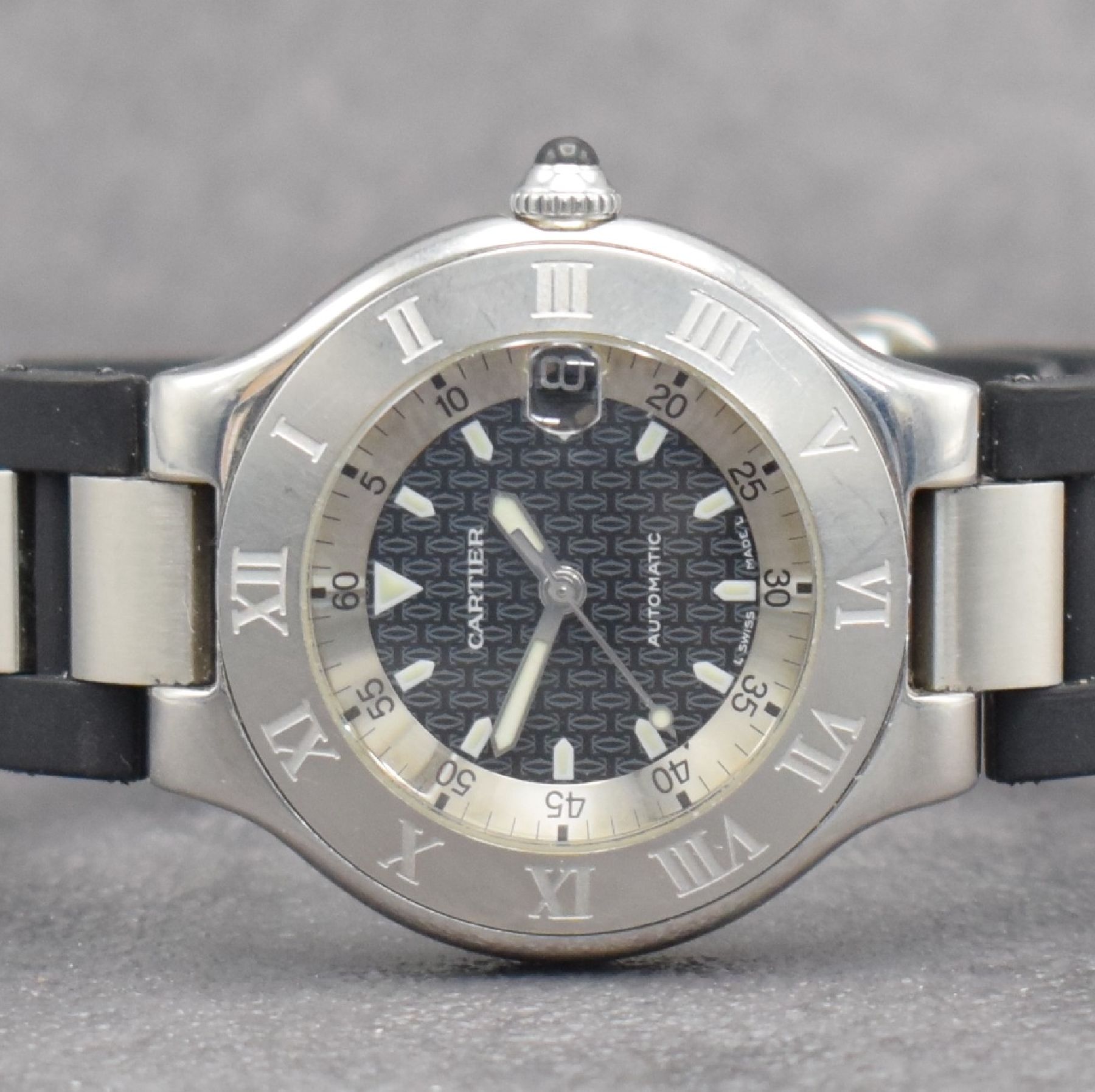Detail a: CARTIER Armbanduhr Autoscaph 21 Referenz 2427, Automatik, Schweiz um 2002, Edelstahlgeh. inkl. Edelstahl-/Kautschukband m. Faltschl., Boden 6-fach ...