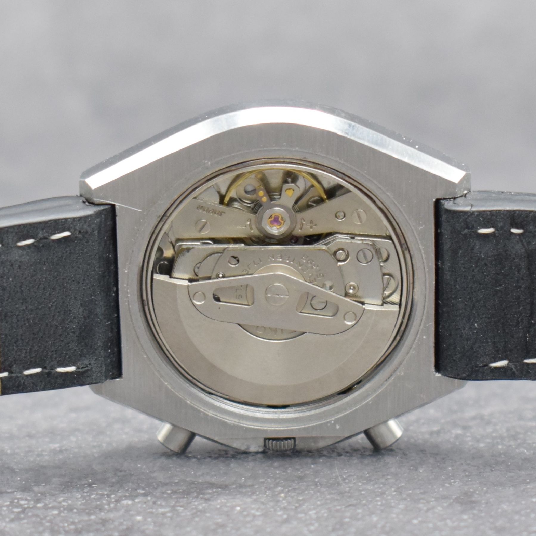 Detail f: SEIKO Schaltradchronograph Referenz 6139- 8020, Automatik, Japan um 1970, Edelstahlgeh., Boden verschr., blaues Zifferbl., Anz. v. Std., Min., Tag, ...